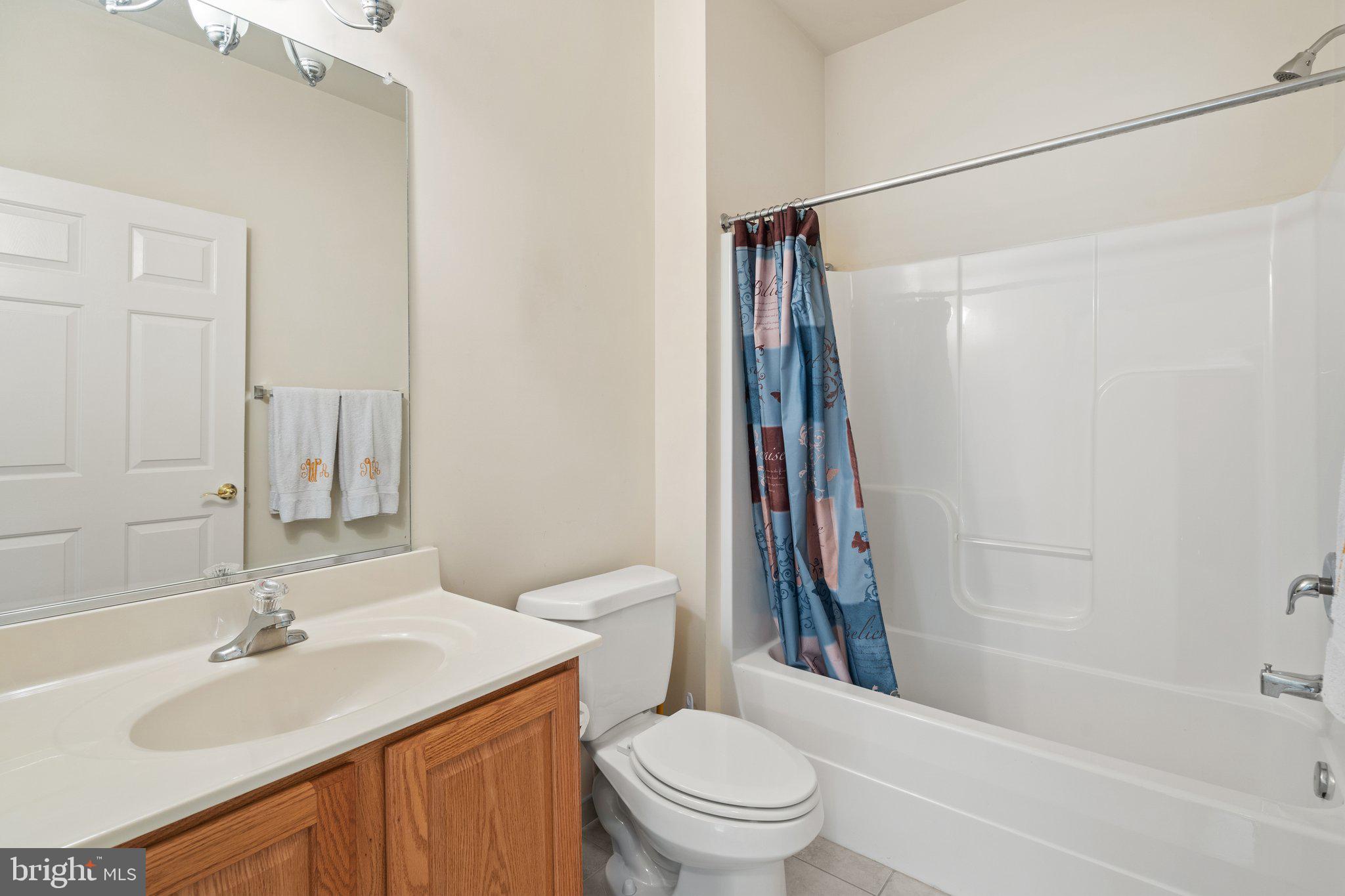 KINGS MANOR - Residential