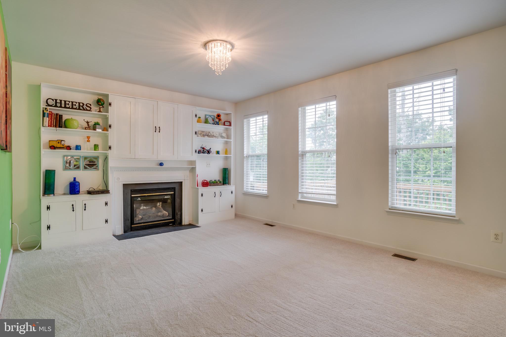 STAFFORD OAKS - Residential