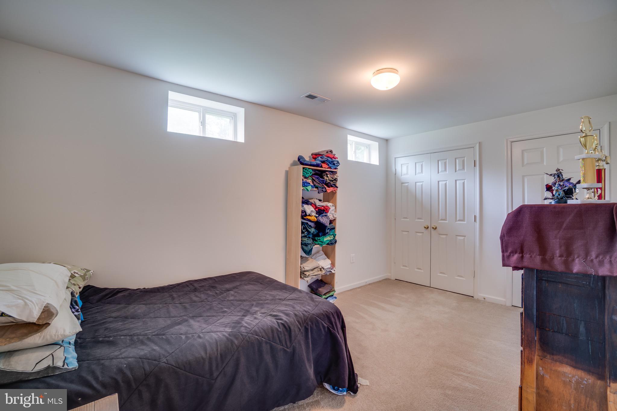 STAFFORD OAKS - Residential