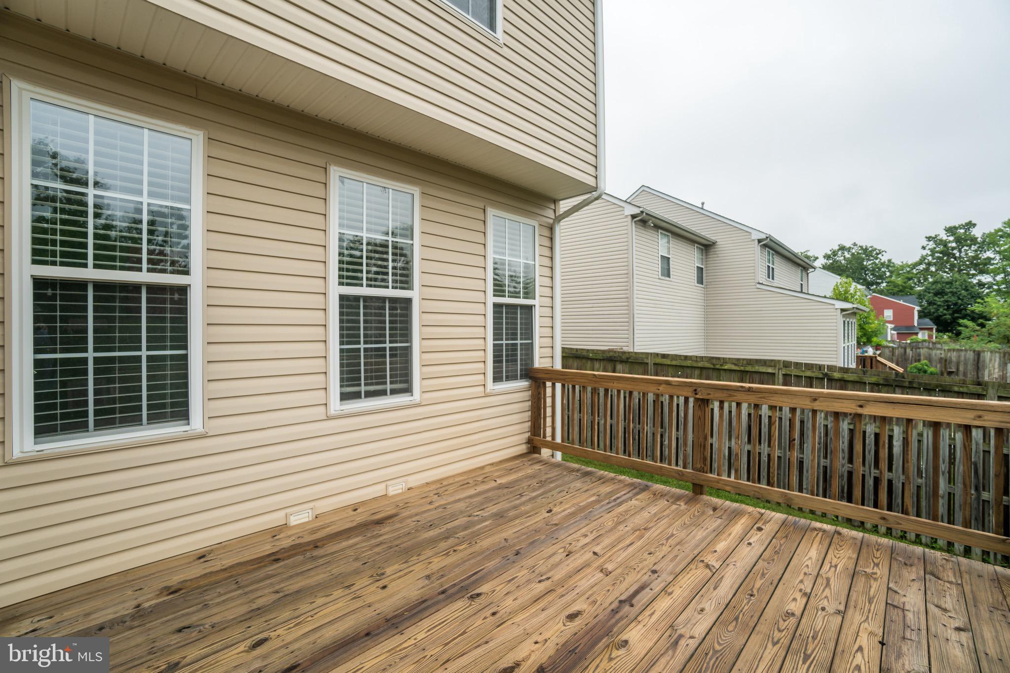 STAFFORD OAKS - Residential