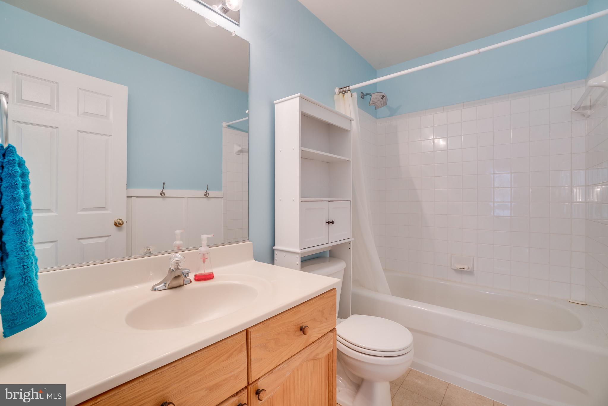 STAFFORD OAKS - Residential