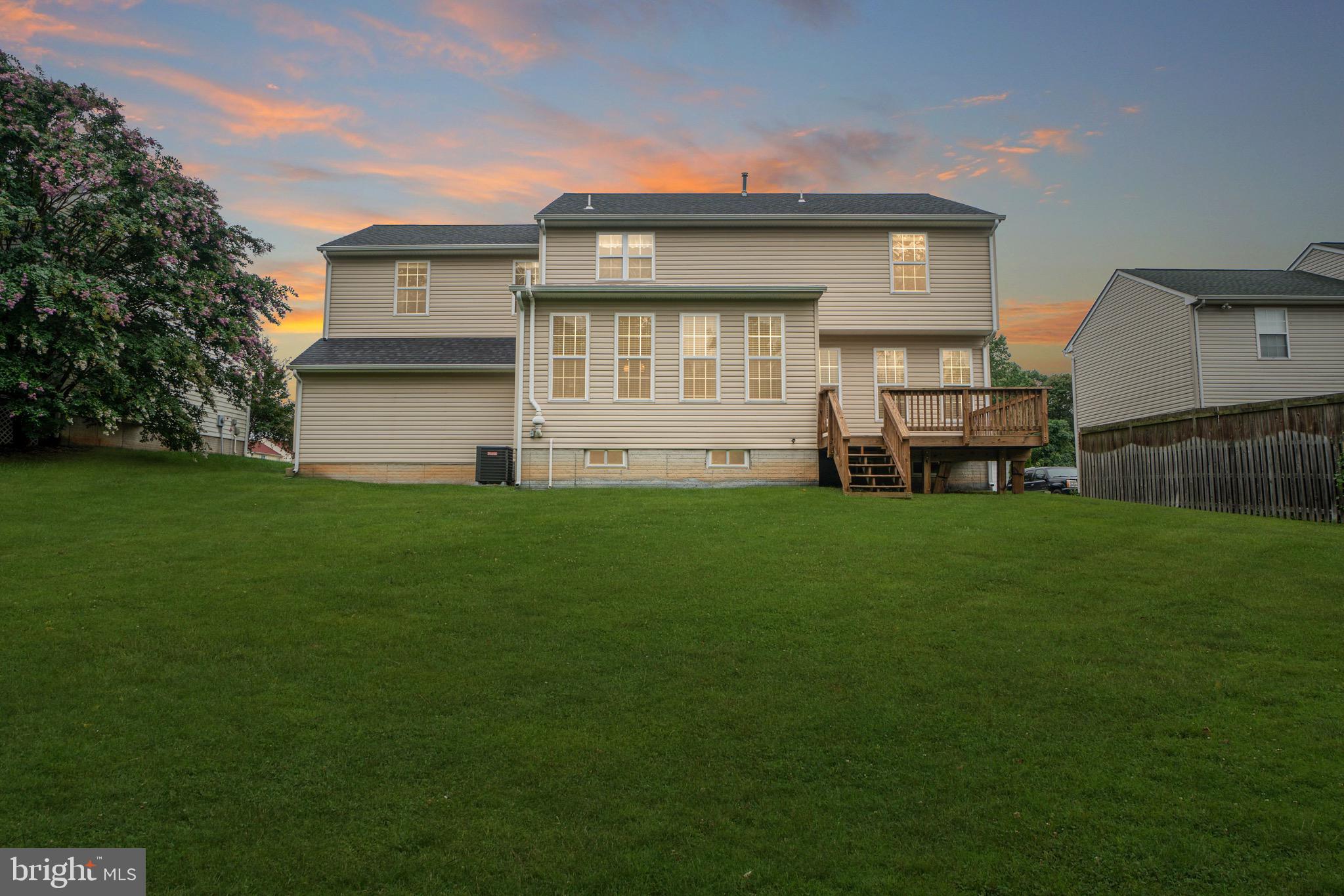 STAFFORD OAKS - Residential