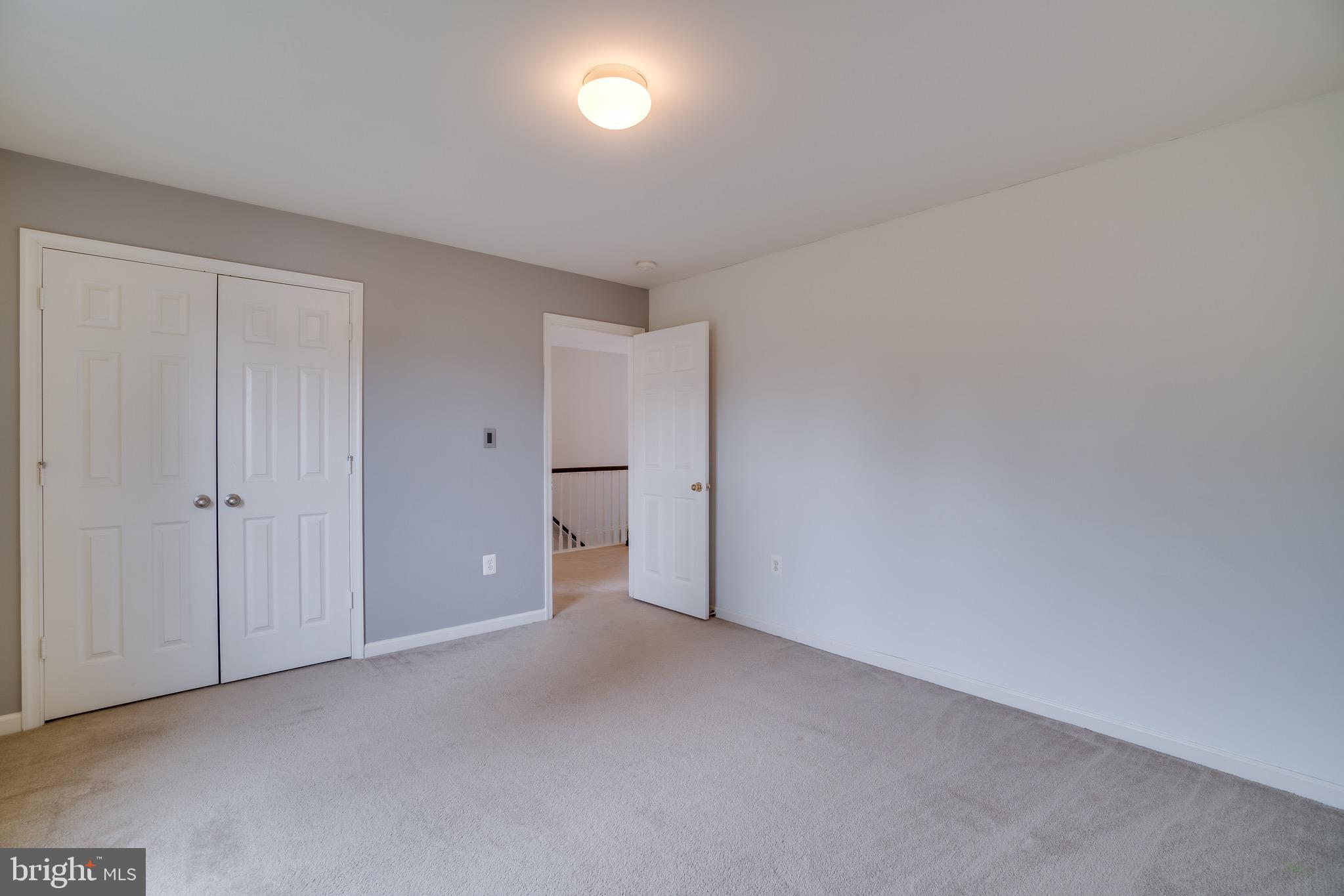 STAFFORD OAKS - Residential