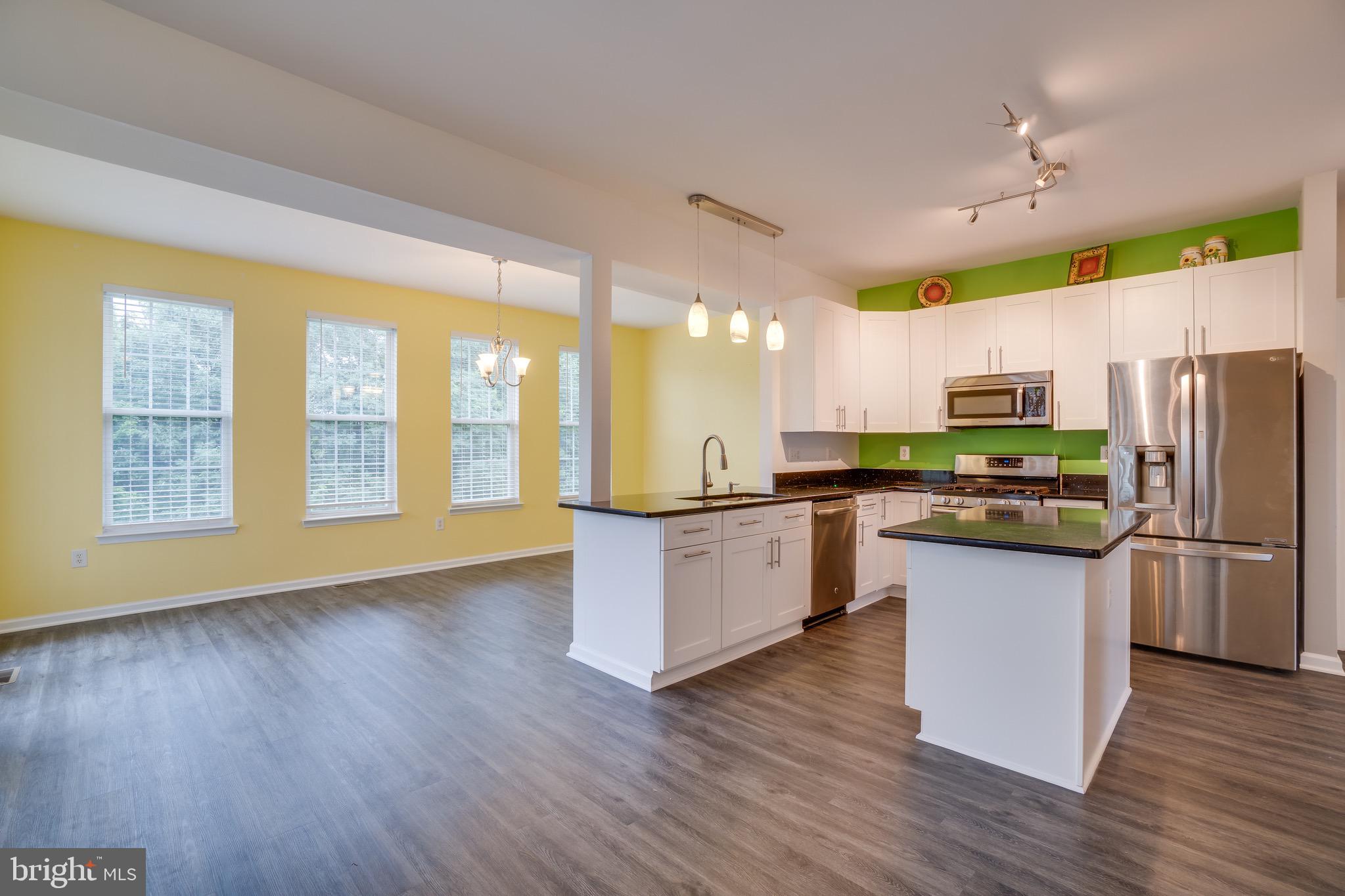 STAFFORD OAKS - Residential