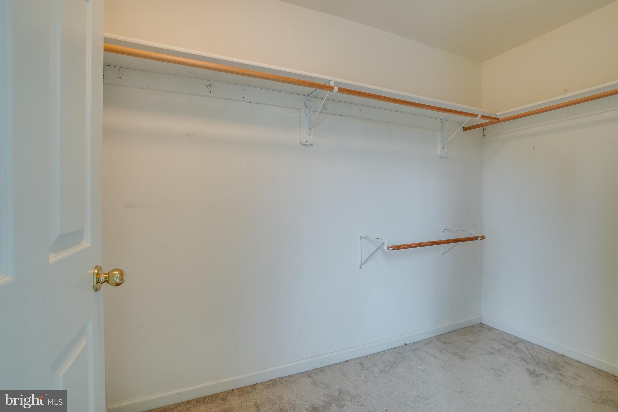 STAFFORD OAKS - Residential