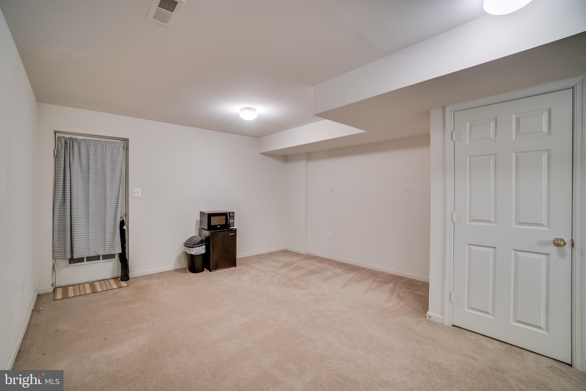 STAFFORD OAKS - Residential