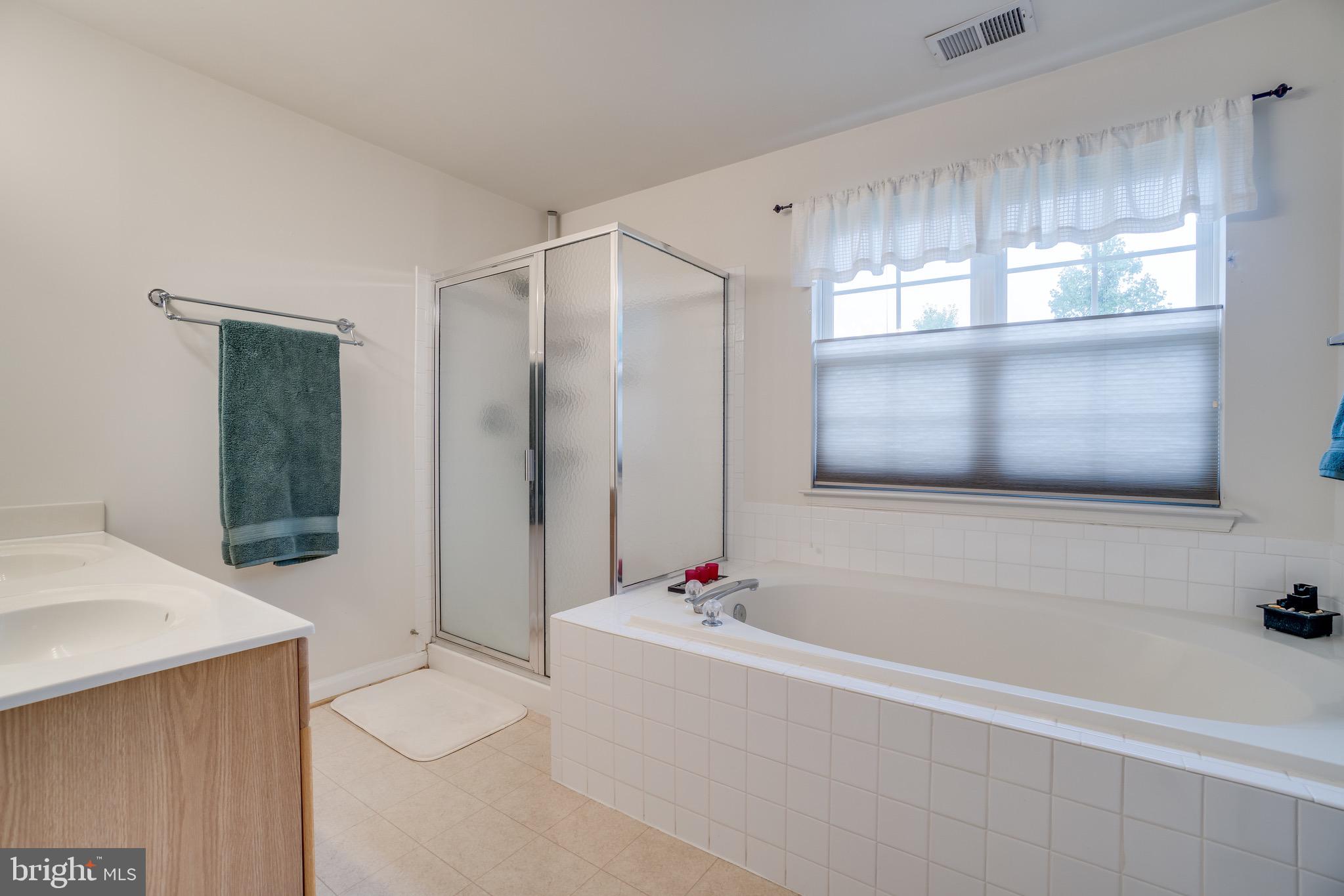 STAFFORD OAKS - Residential