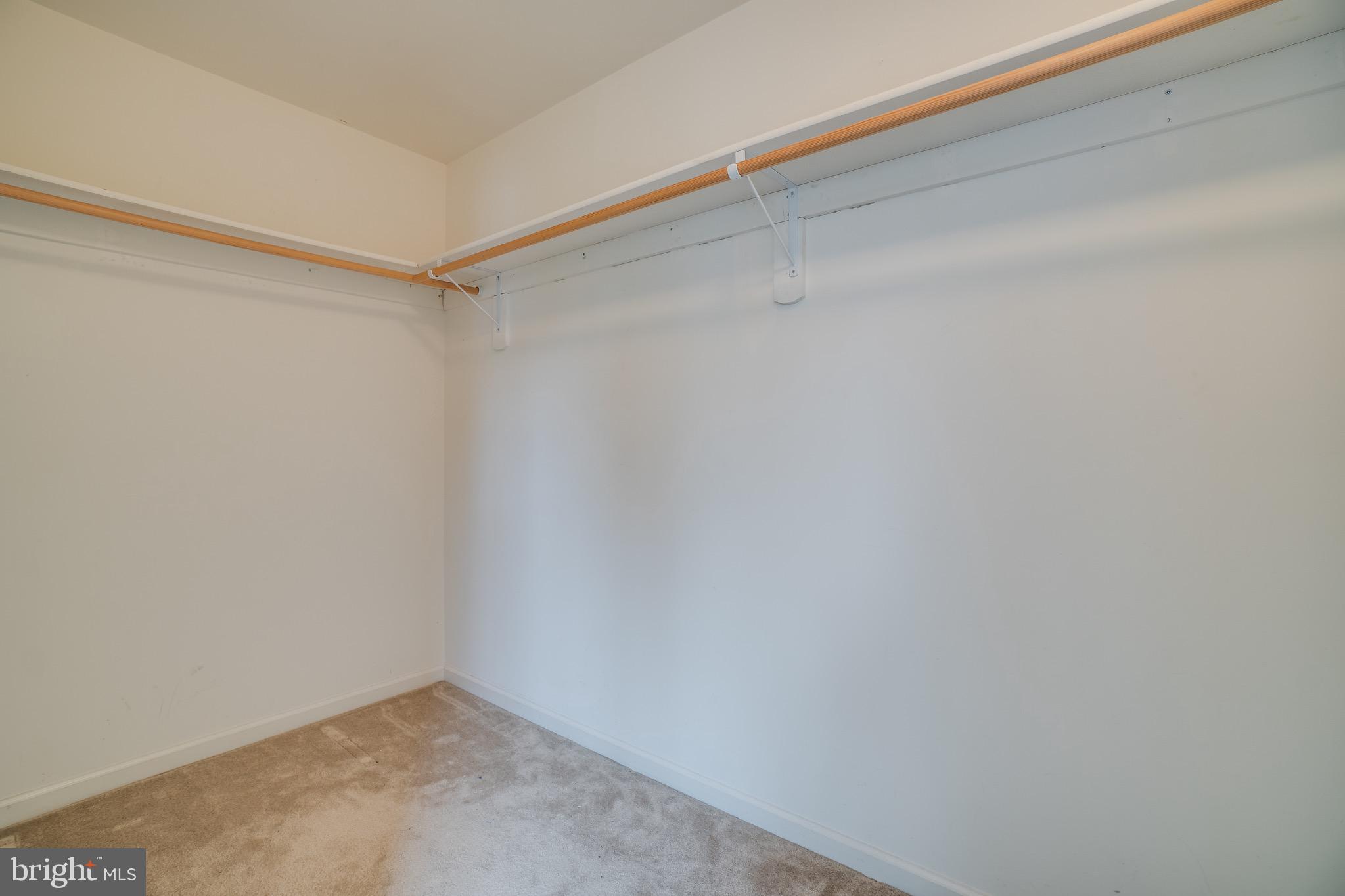 STAFFORD OAKS - Residential