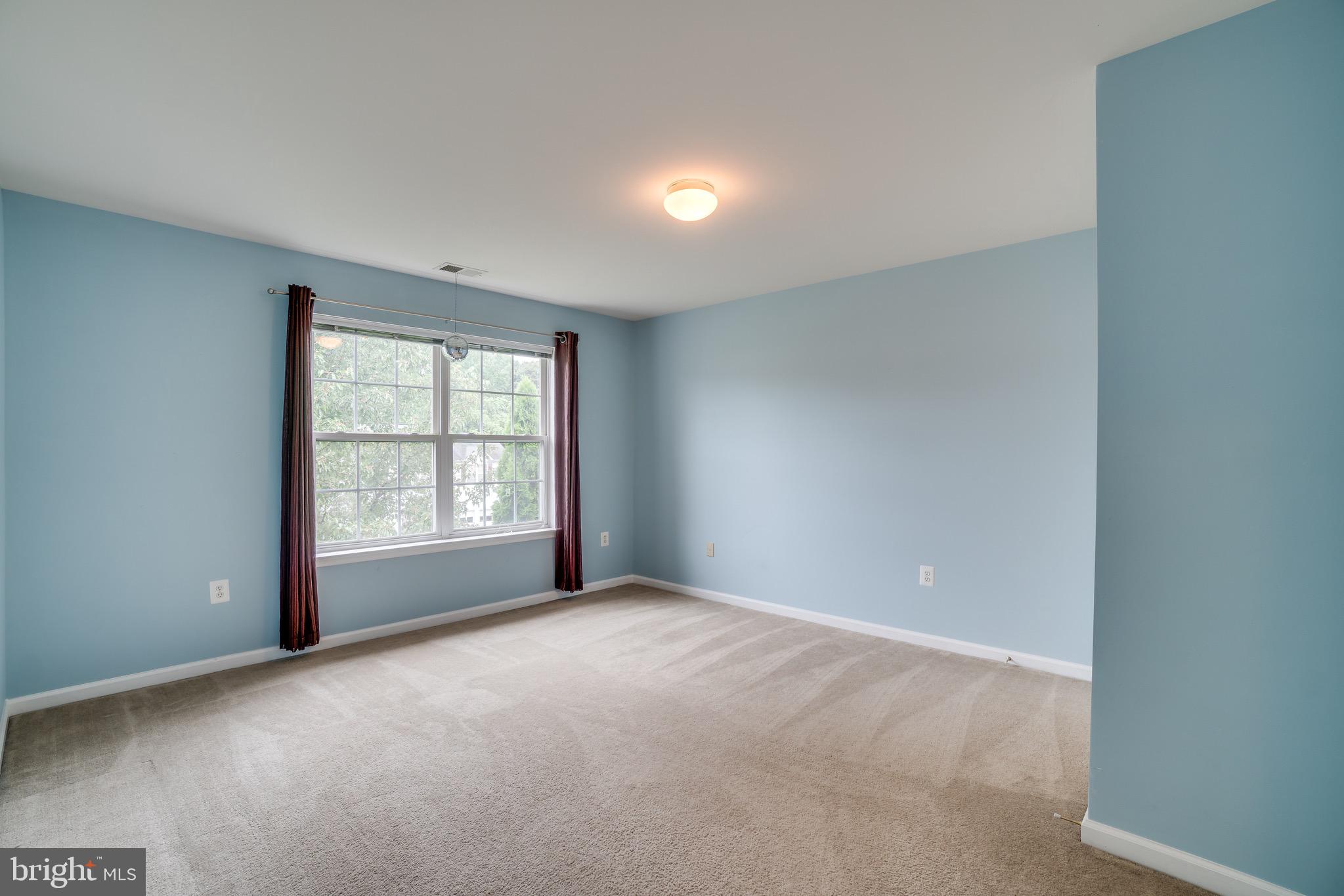 STAFFORD OAKS - Residential