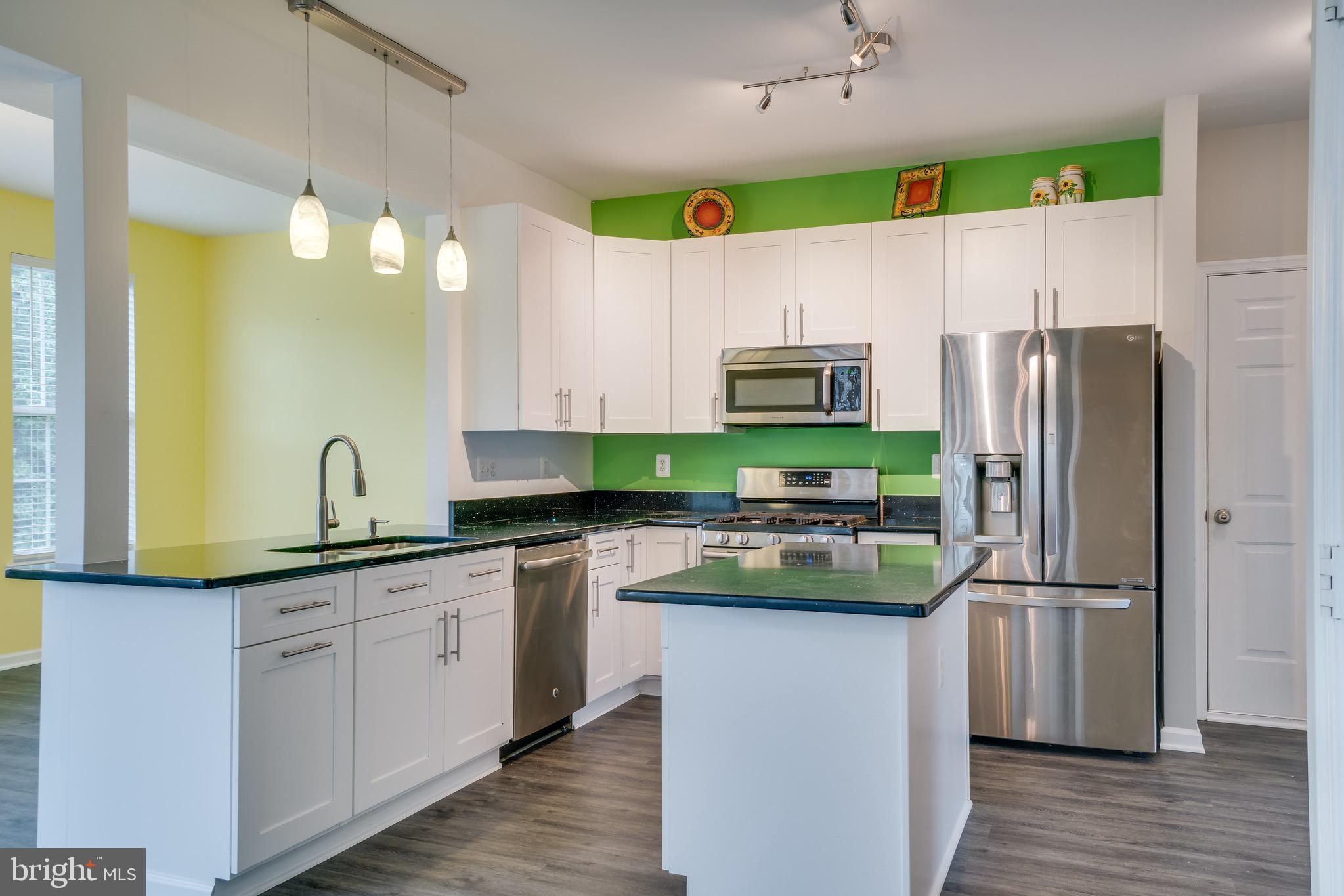 STAFFORD OAKS - Residential