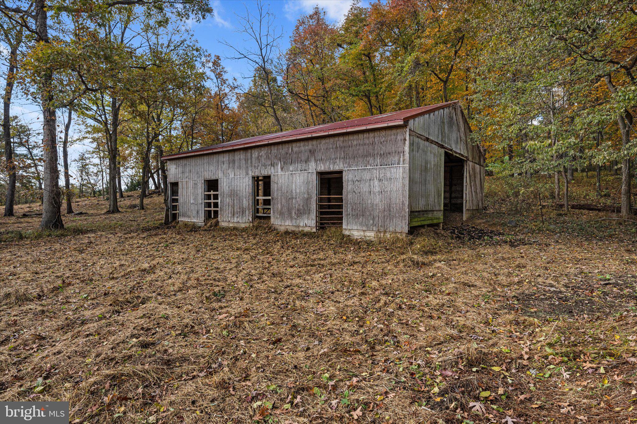 BLUE RIDGE CHASE - Residential