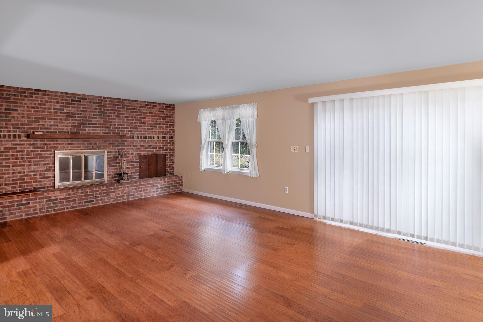 128 VAN DYKE ROAD