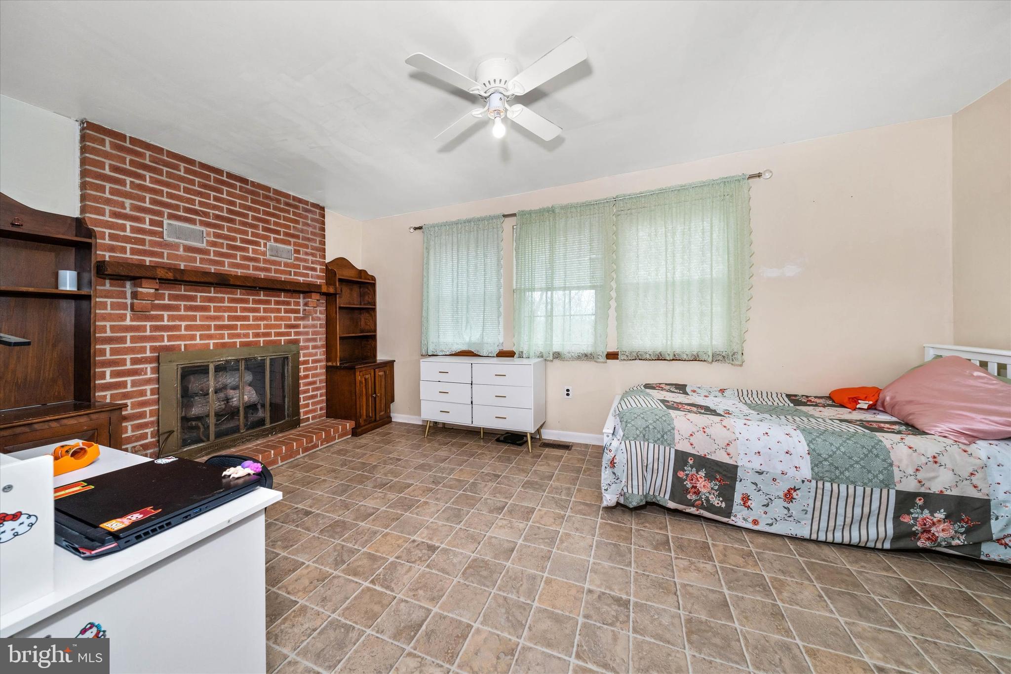 LOWER OXFORD TWP - Residential