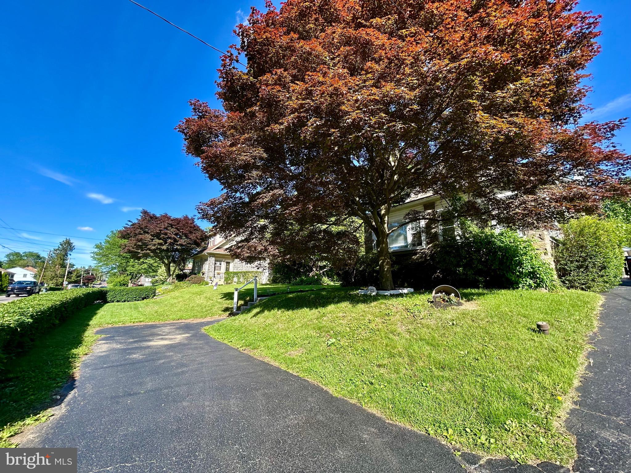 ARONIMINK ESTATES - Residential
