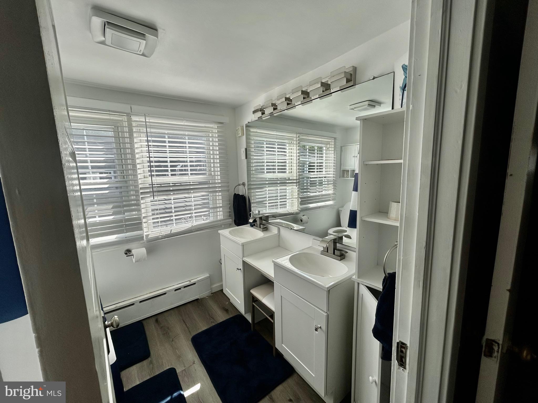 ARONIMINK ESTATES - Residential