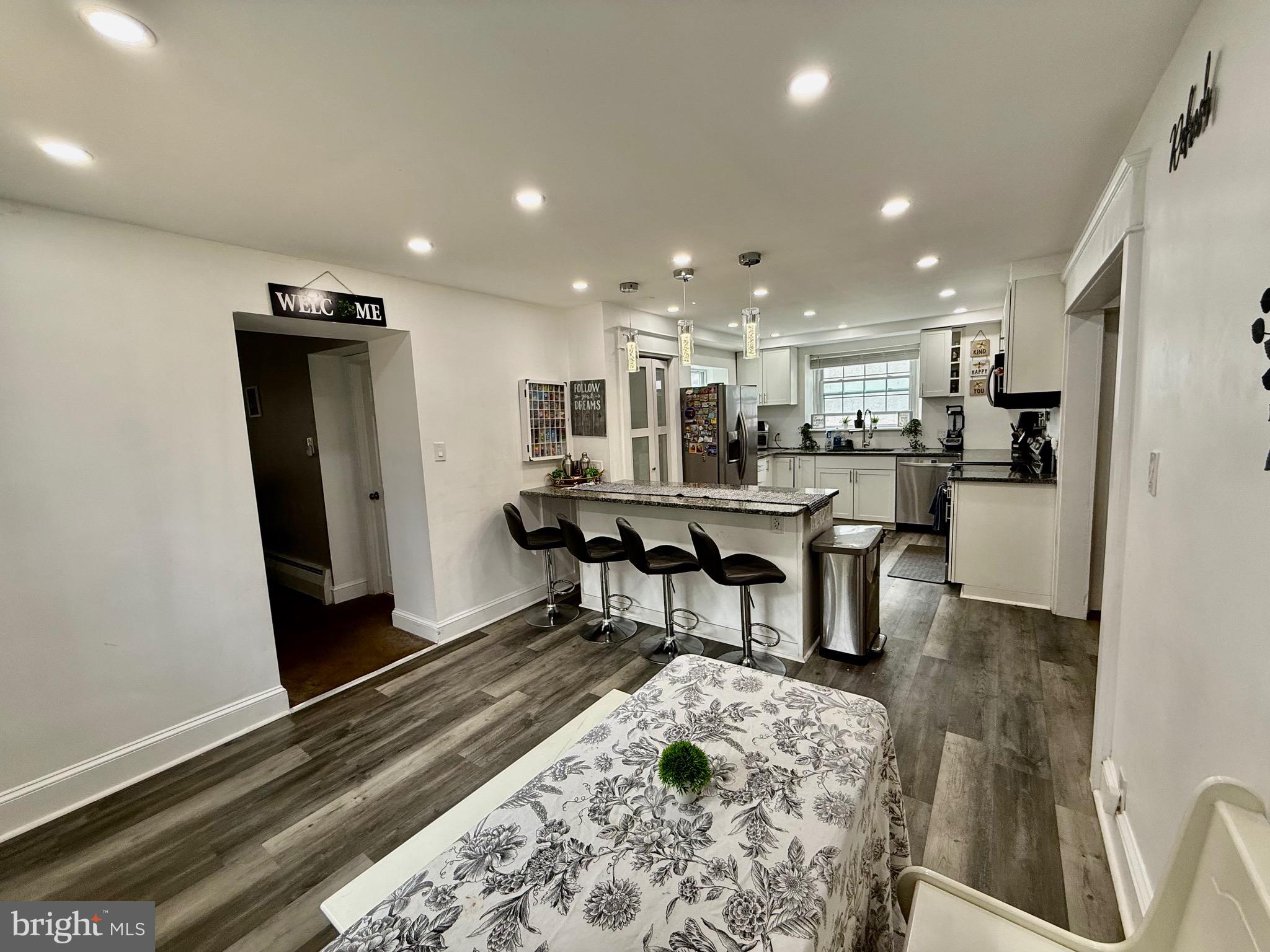 ARONIMINK ESTATES - Residential
