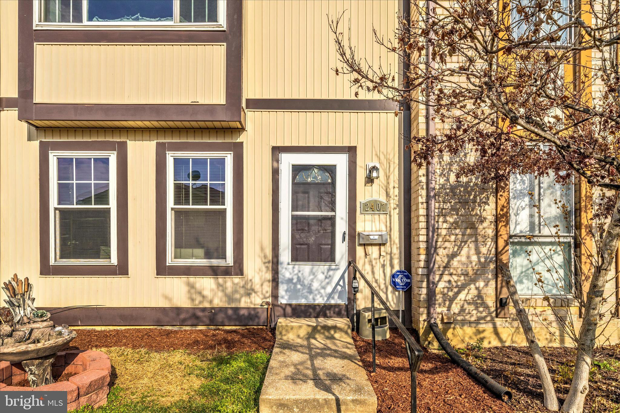 2407 SUN VALLEY CIRCLE 4-B