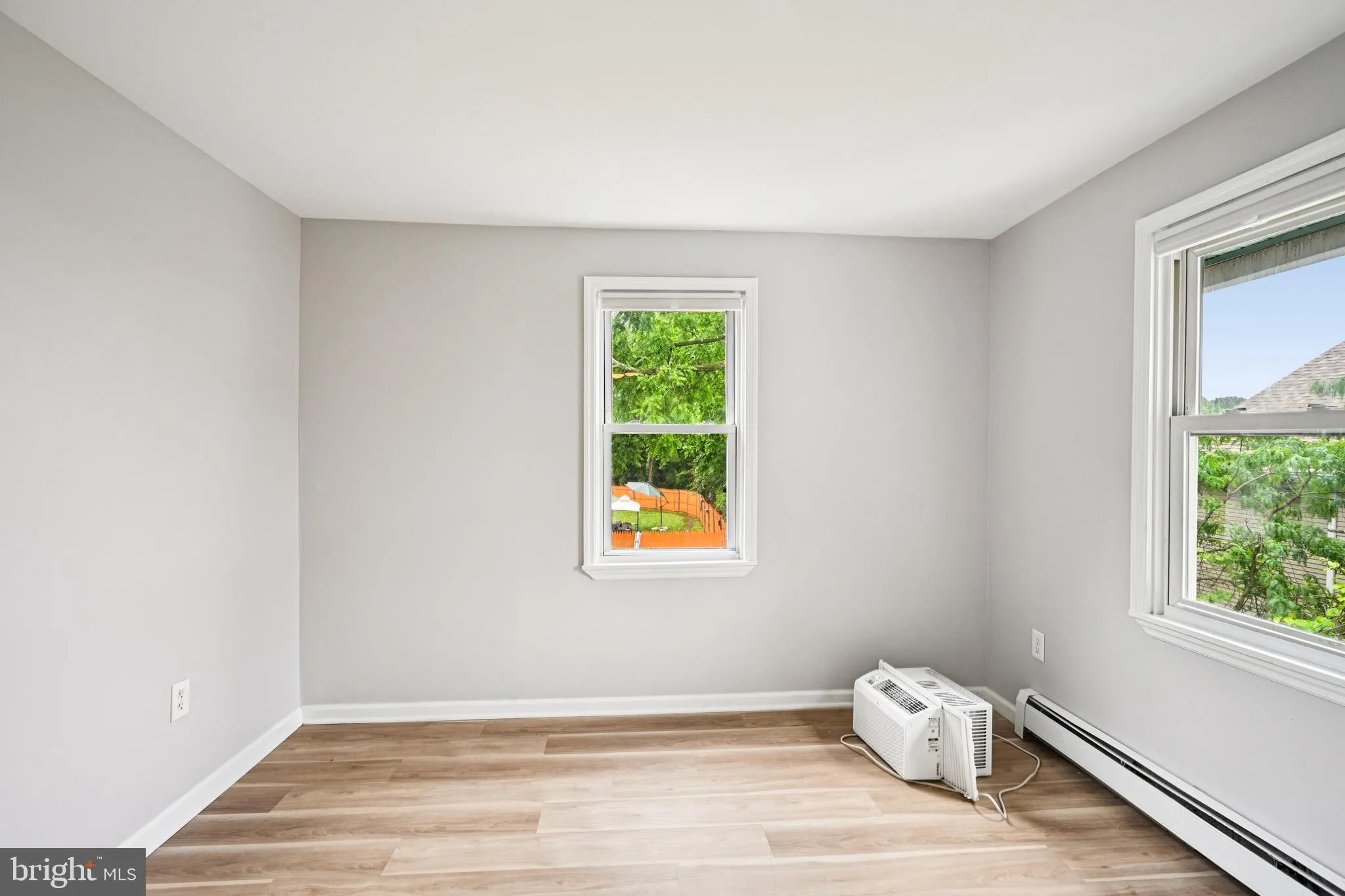 Glassboro, New Jersey 08028, United States, 5 Bedrooms Bedrooms, ,2 BathroomsBathrooms,Residential,Active,150042