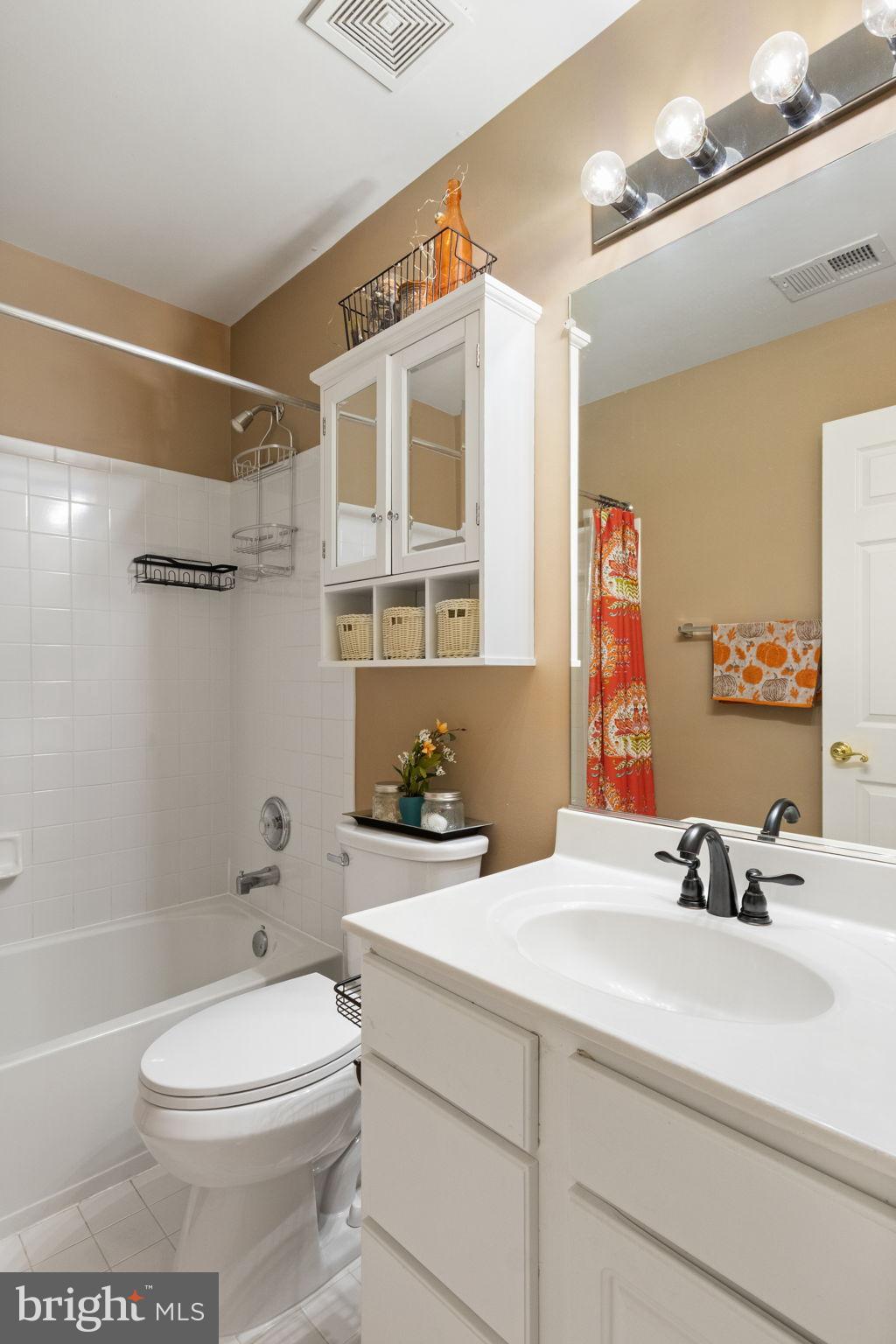 RIVERSIDE STATION - Residential