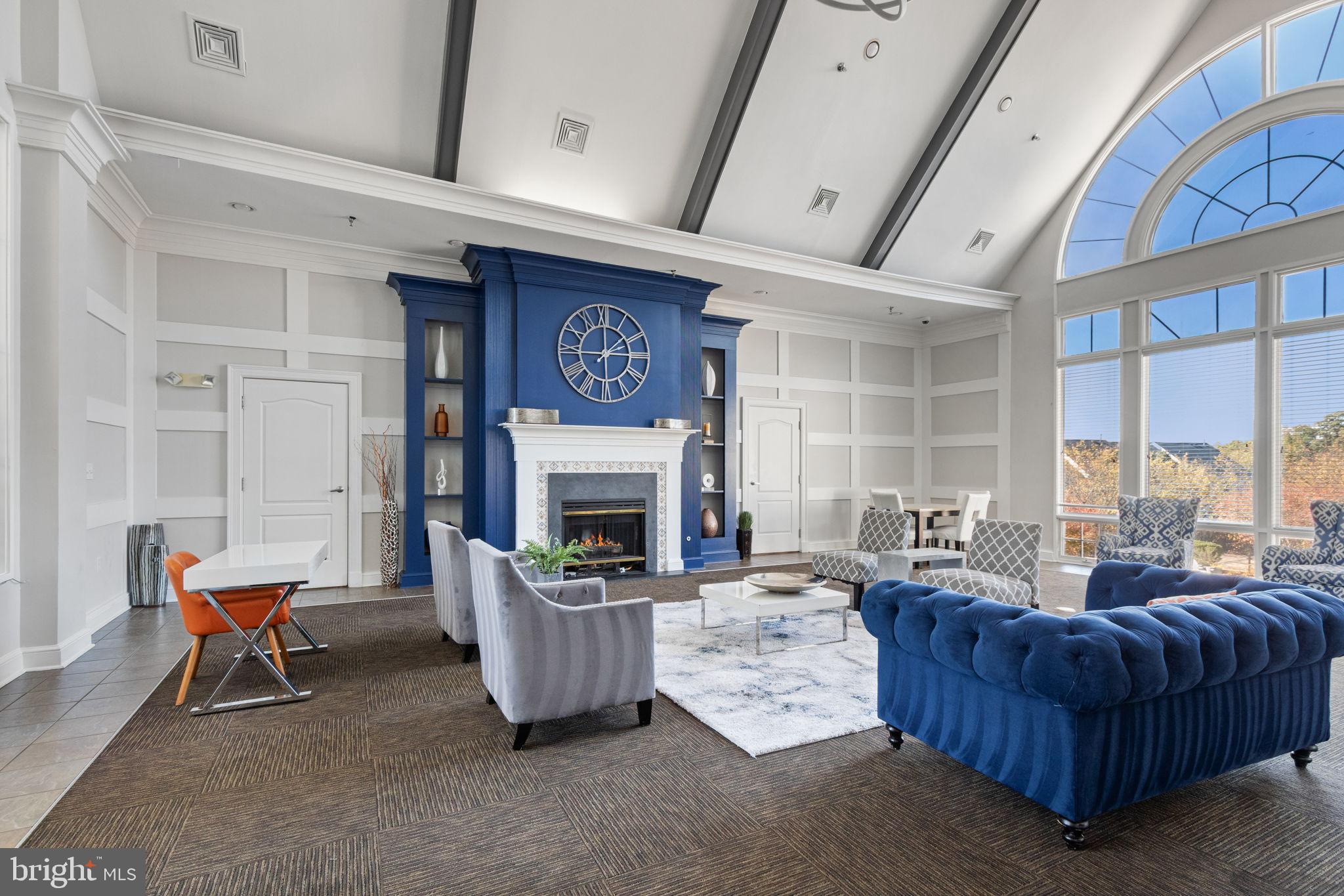 RIVERSIDE STATION - Residential