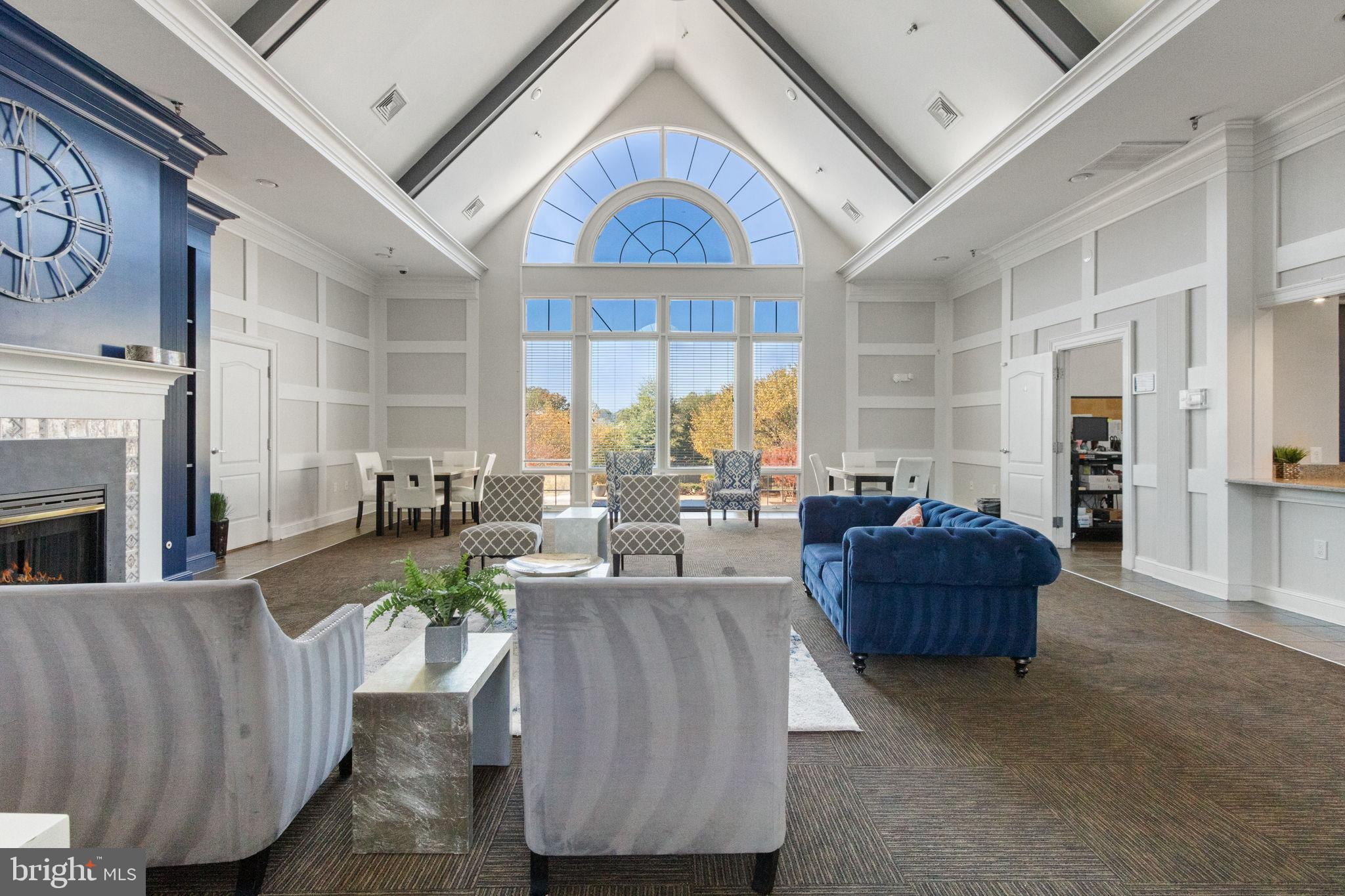 RIVERSIDE STATION - Residential