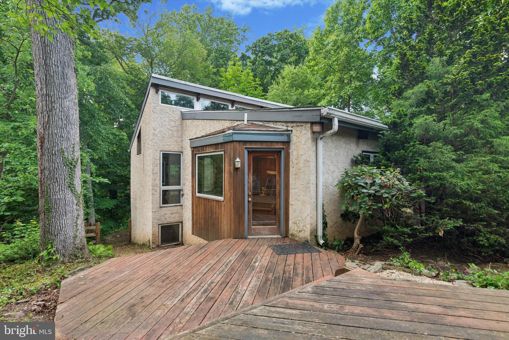 CHESTNUT HILL - Residential