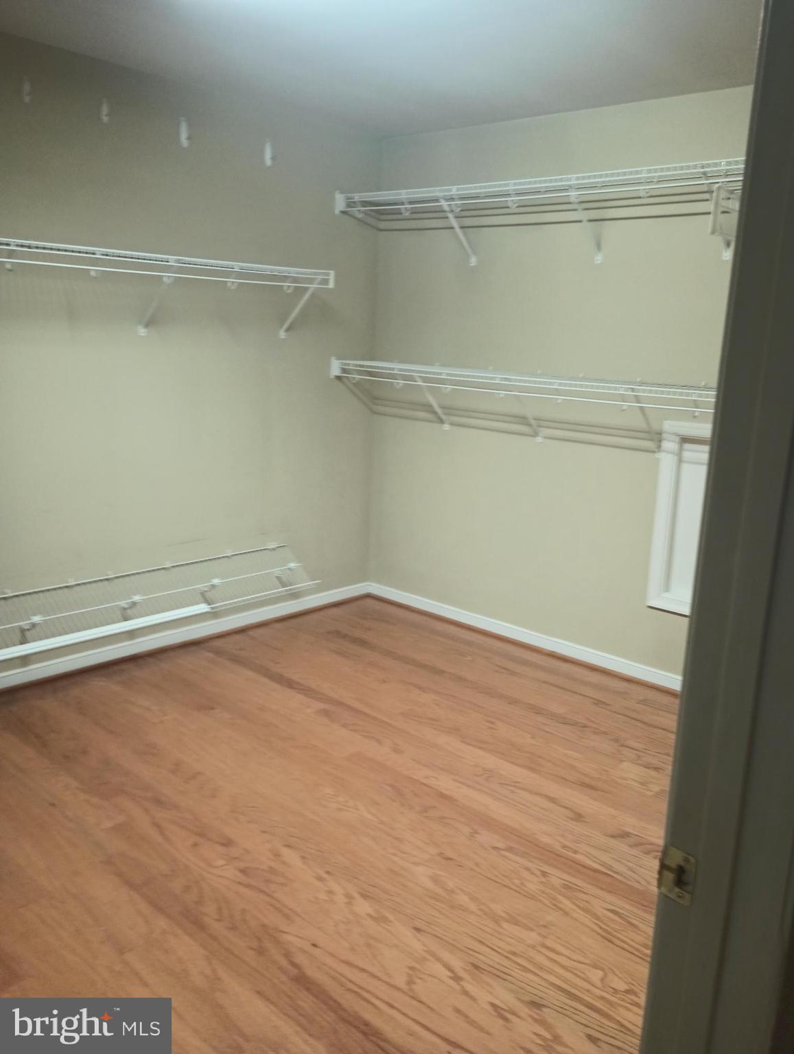 ROYAL OAKS - Residential