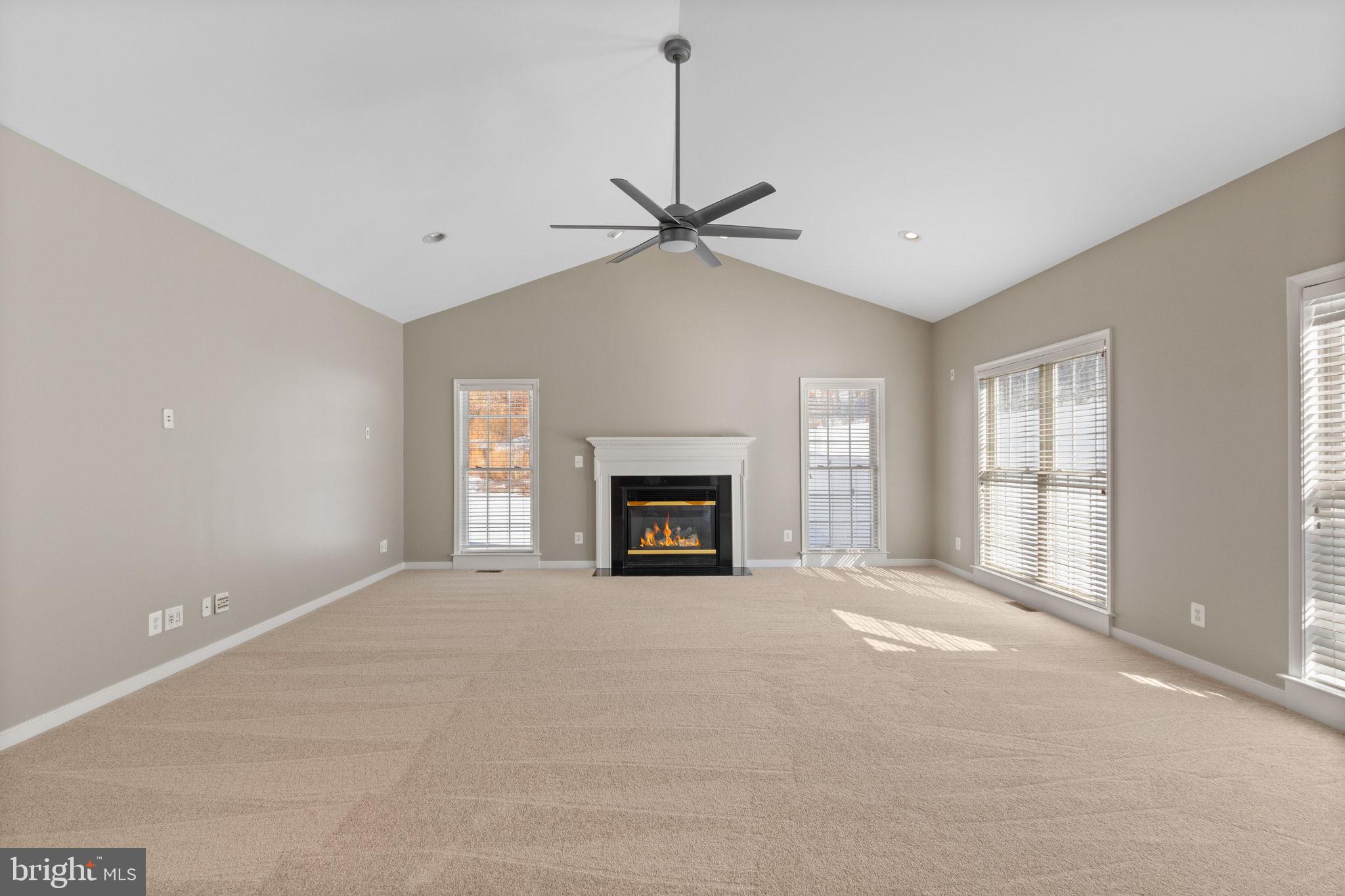 ROYAL OAKS - Residential