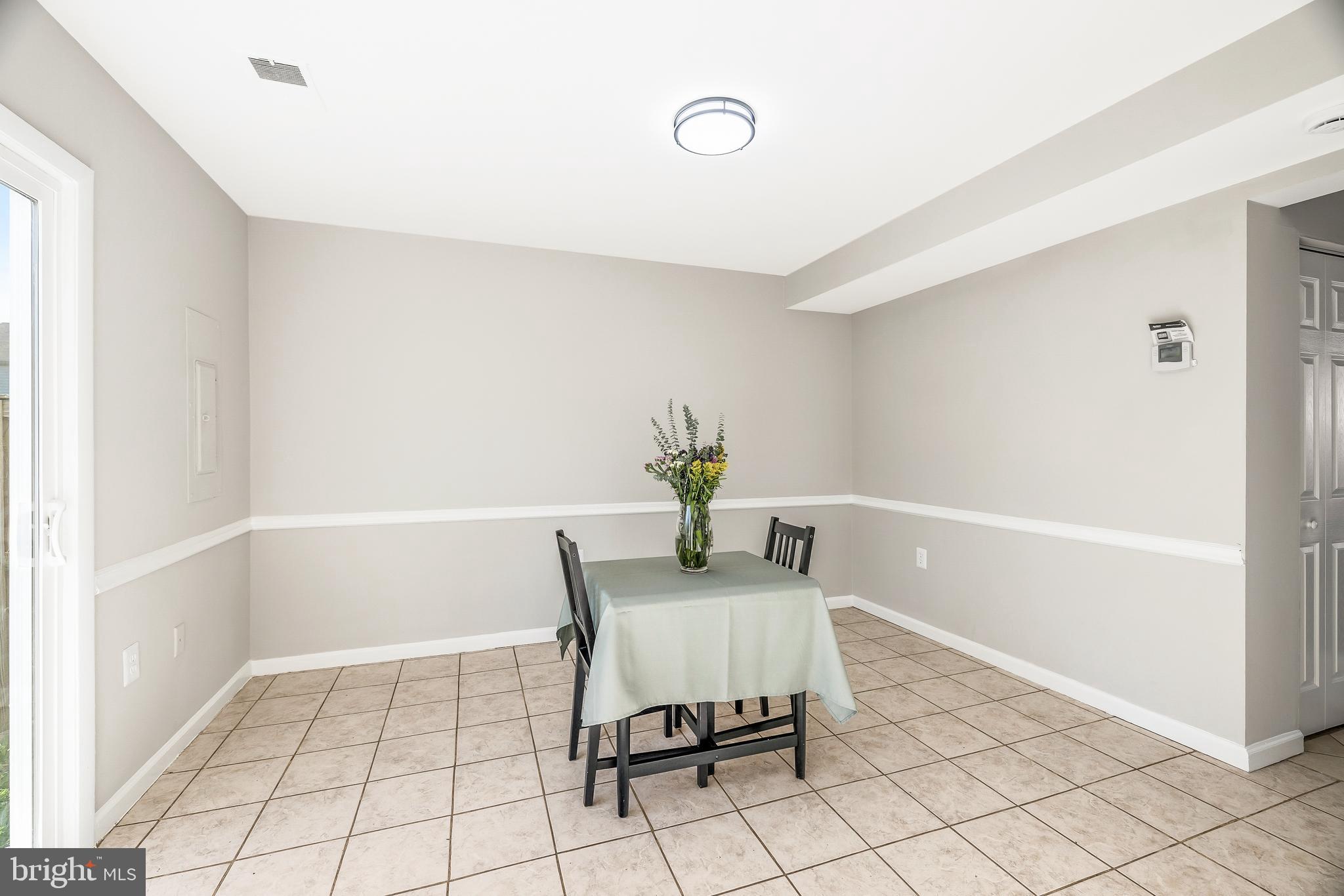 BRISTOE STATION - Residential