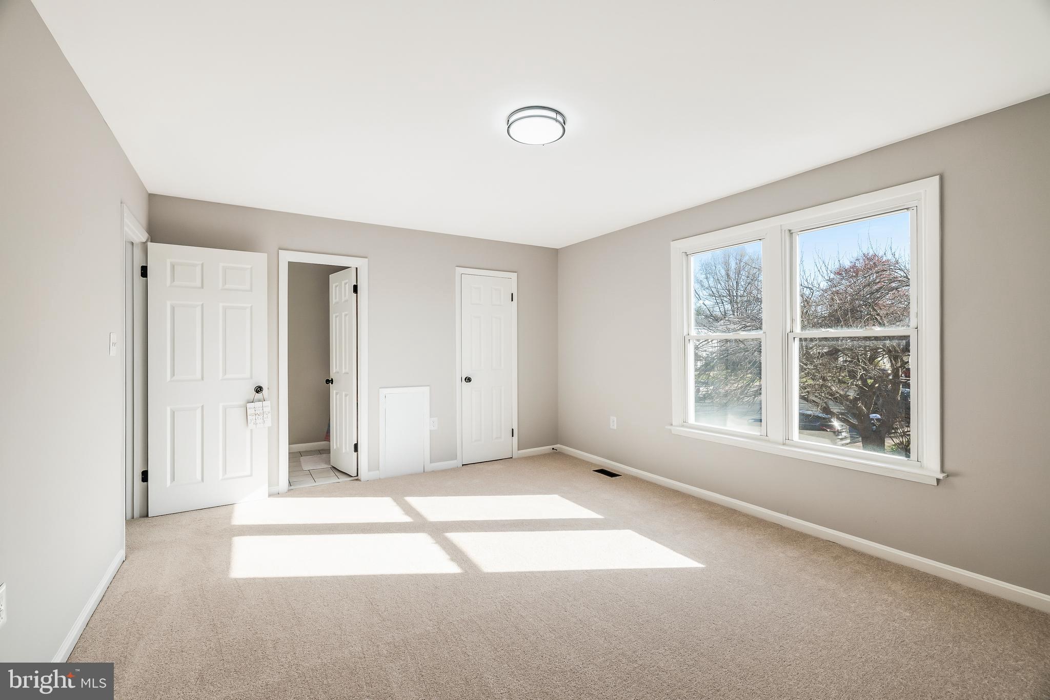 BRISTOE STATION - Residential