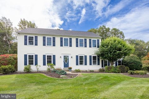 35 YARMOUTH LANE DOWNINGTOWN PA 19335