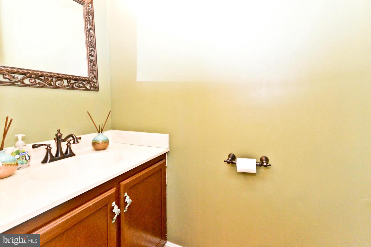 WOODSTONE - Residential Lease