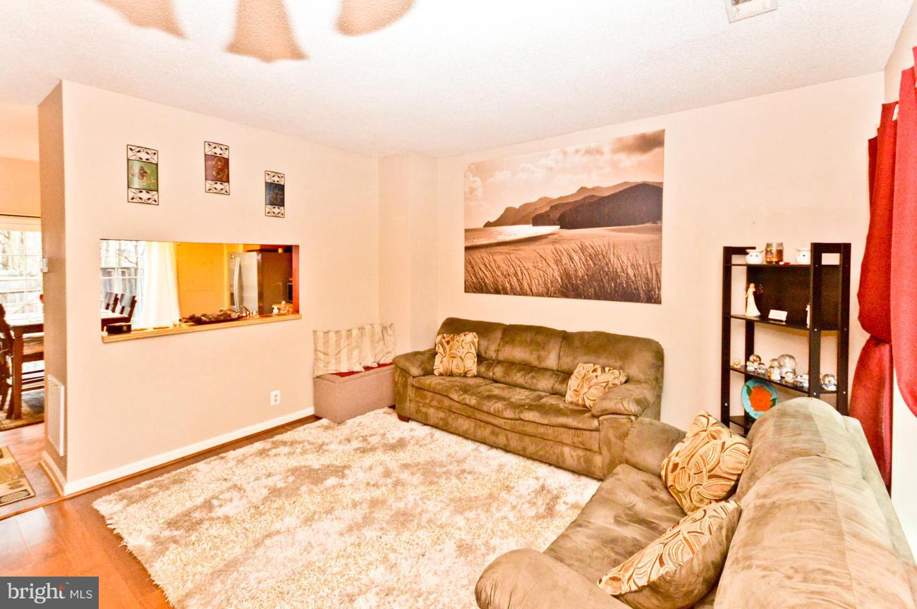 WOODSTONE - Residential Lease