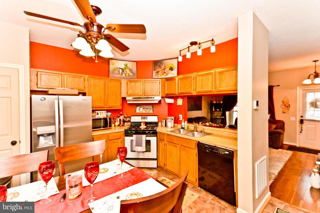 WOODSTONE - Residential Lease