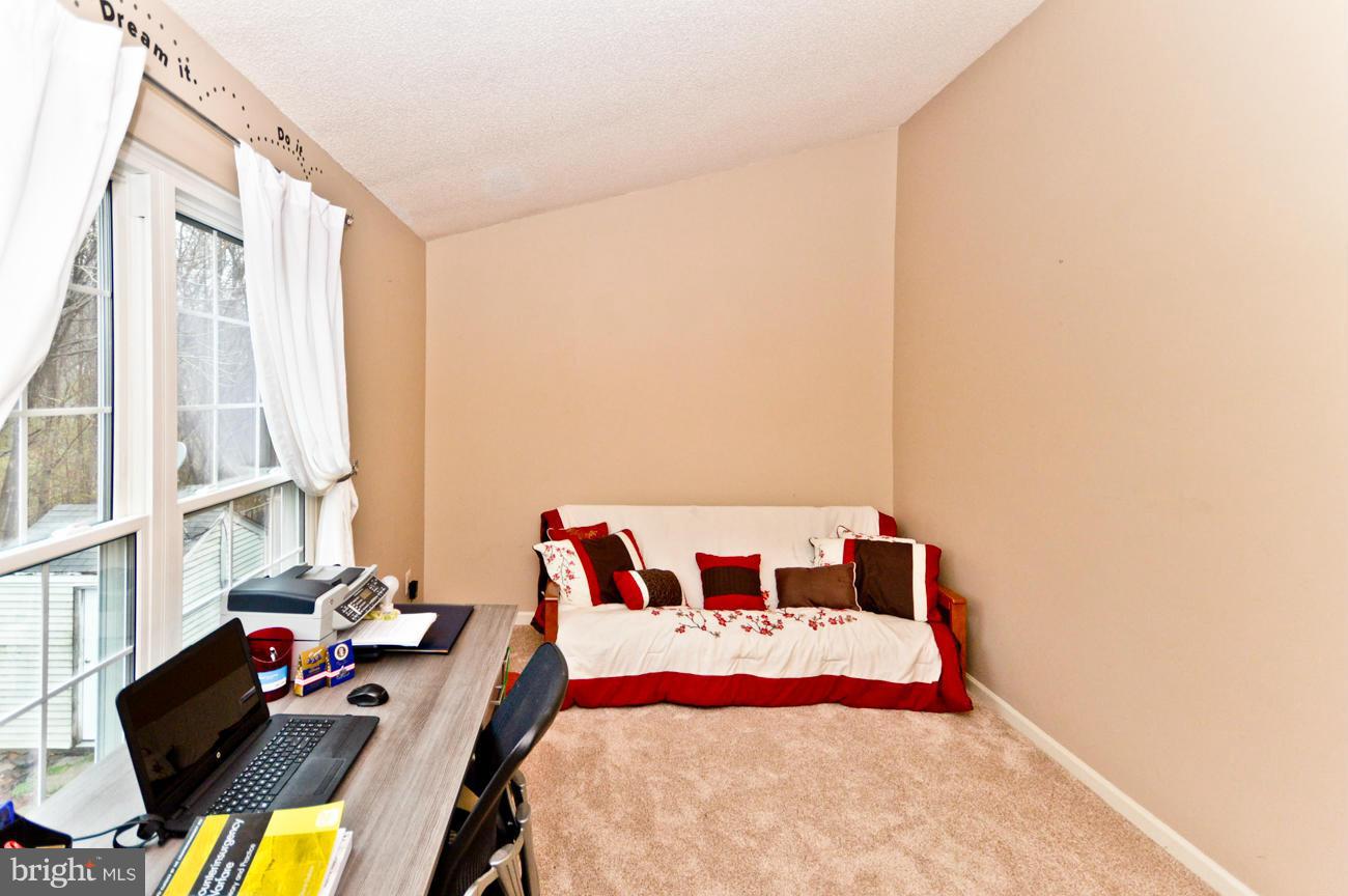 WOODSTONE - Residential Lease