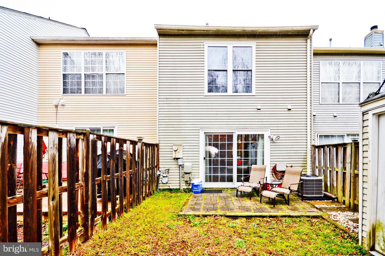 WOODSTONE - Residential Lease