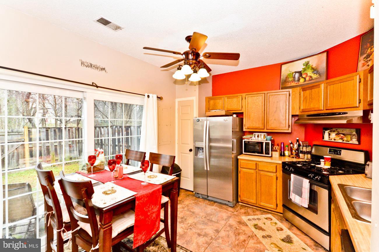 WOODSTONE - Residential Lease