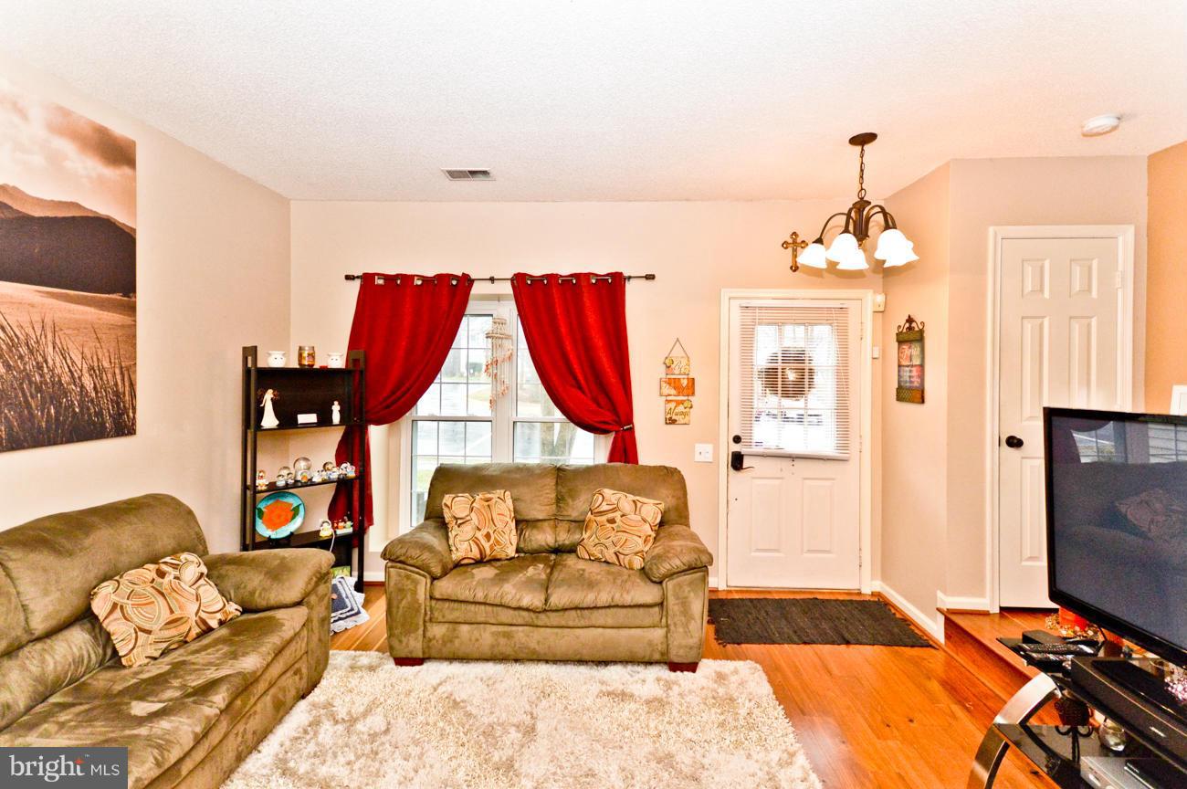 WOODSTONE - Residential Lease