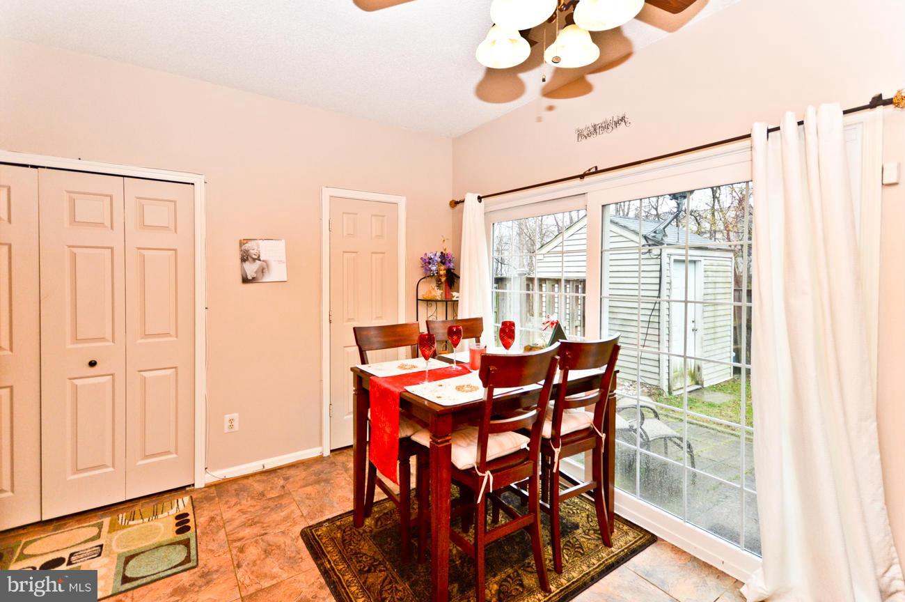 WOODSTONE - Residential Lease