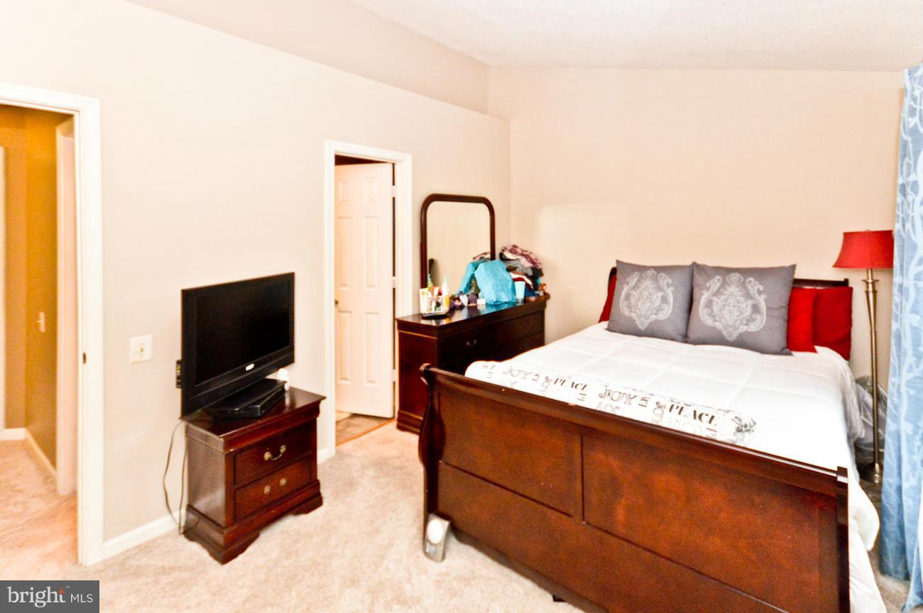 WOODSTONE - Residential Lease