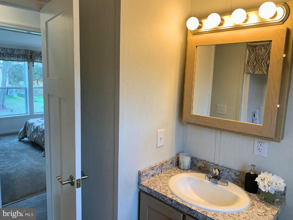 CEDAR MANOR MHP - Residential