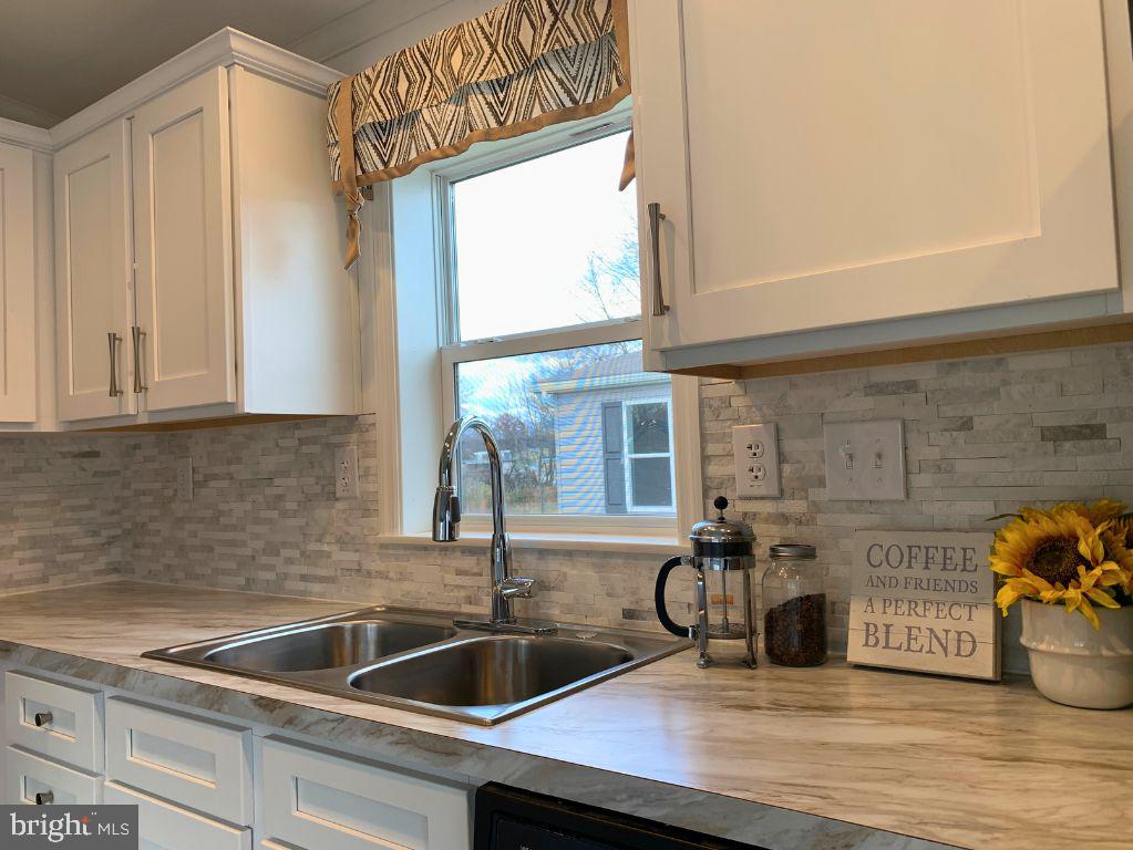 CEDAR MANOR MHP - Residential