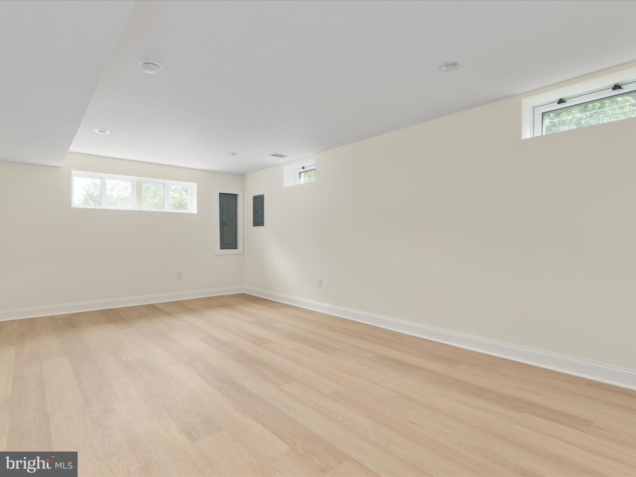 WESTGROVE - Residential Lease