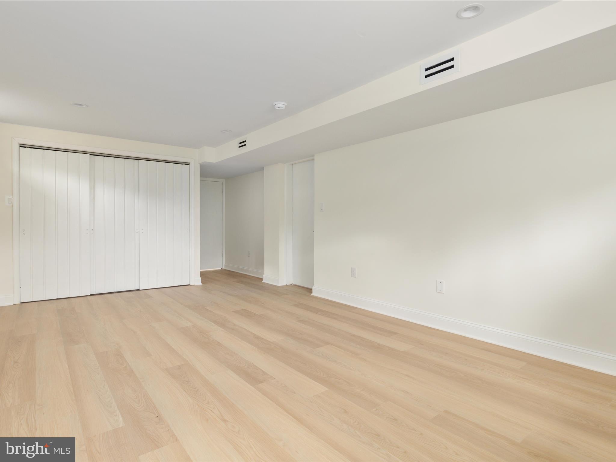 WESTGROVE - Residential Lease