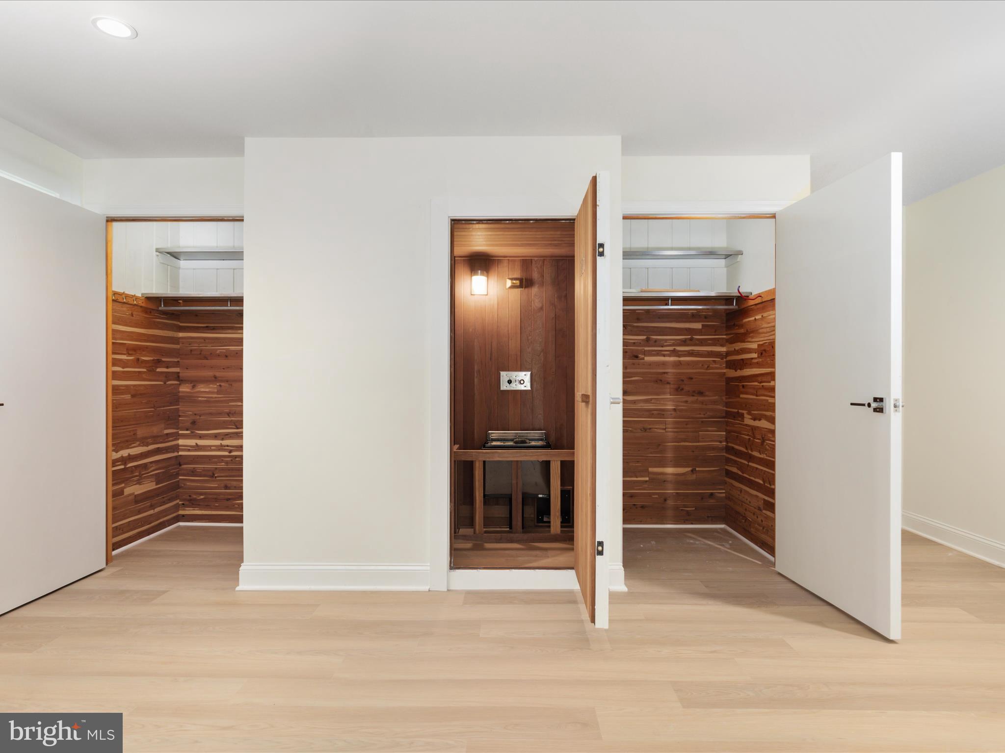 WESTGROVE - Residential Lease