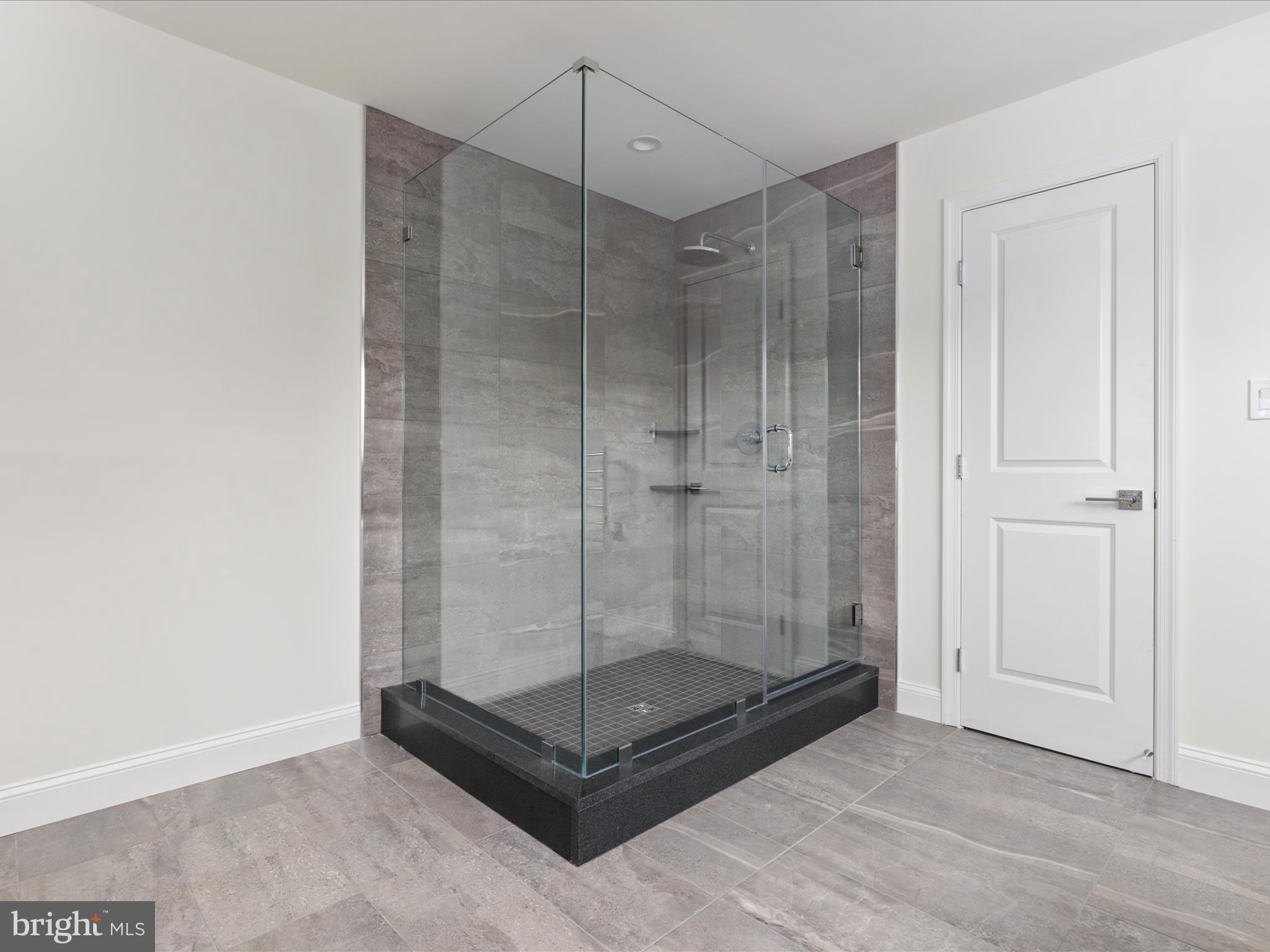 WESTGROVE - Residential Lease