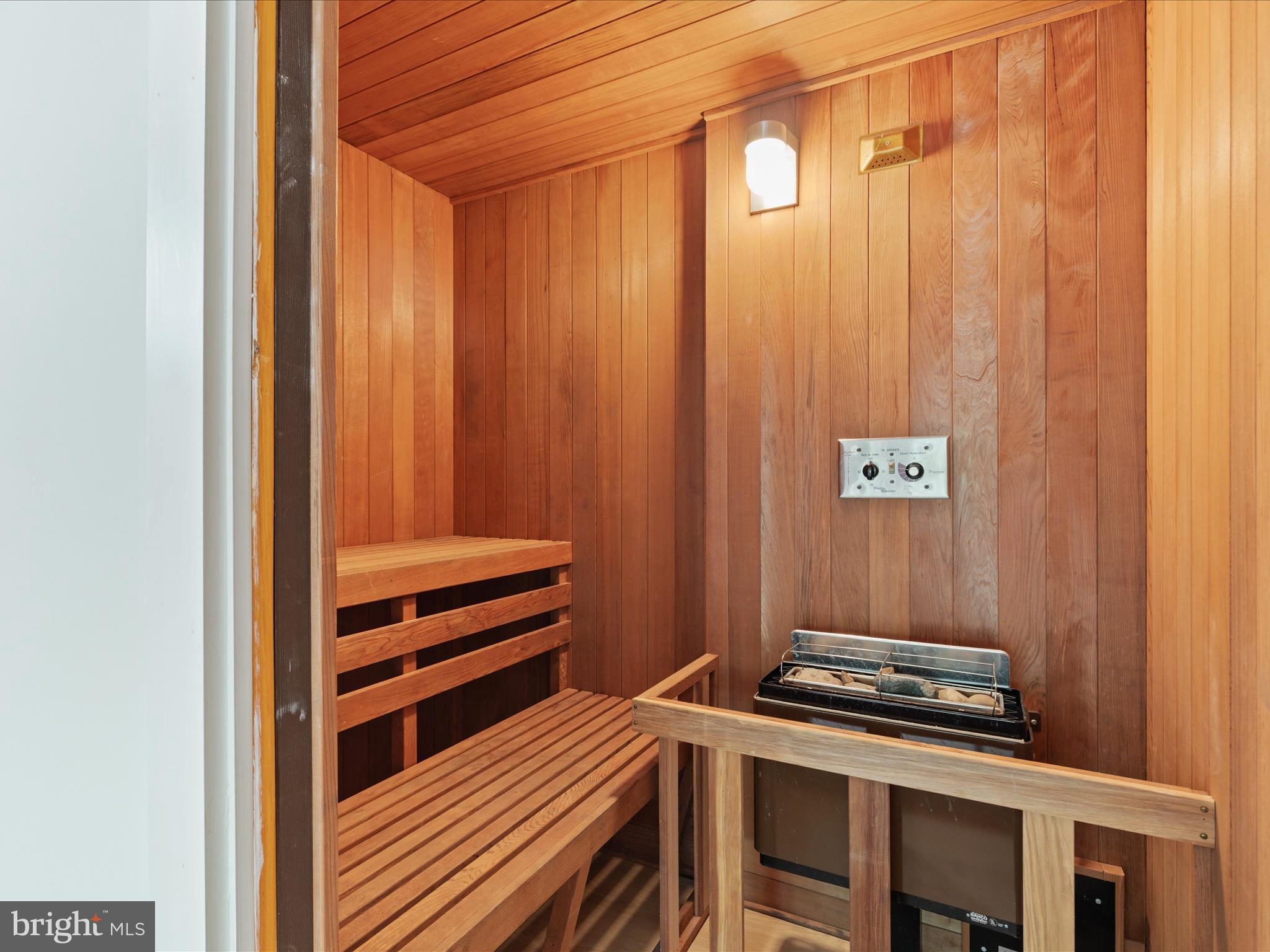 WESTGROVE - Residential Lease