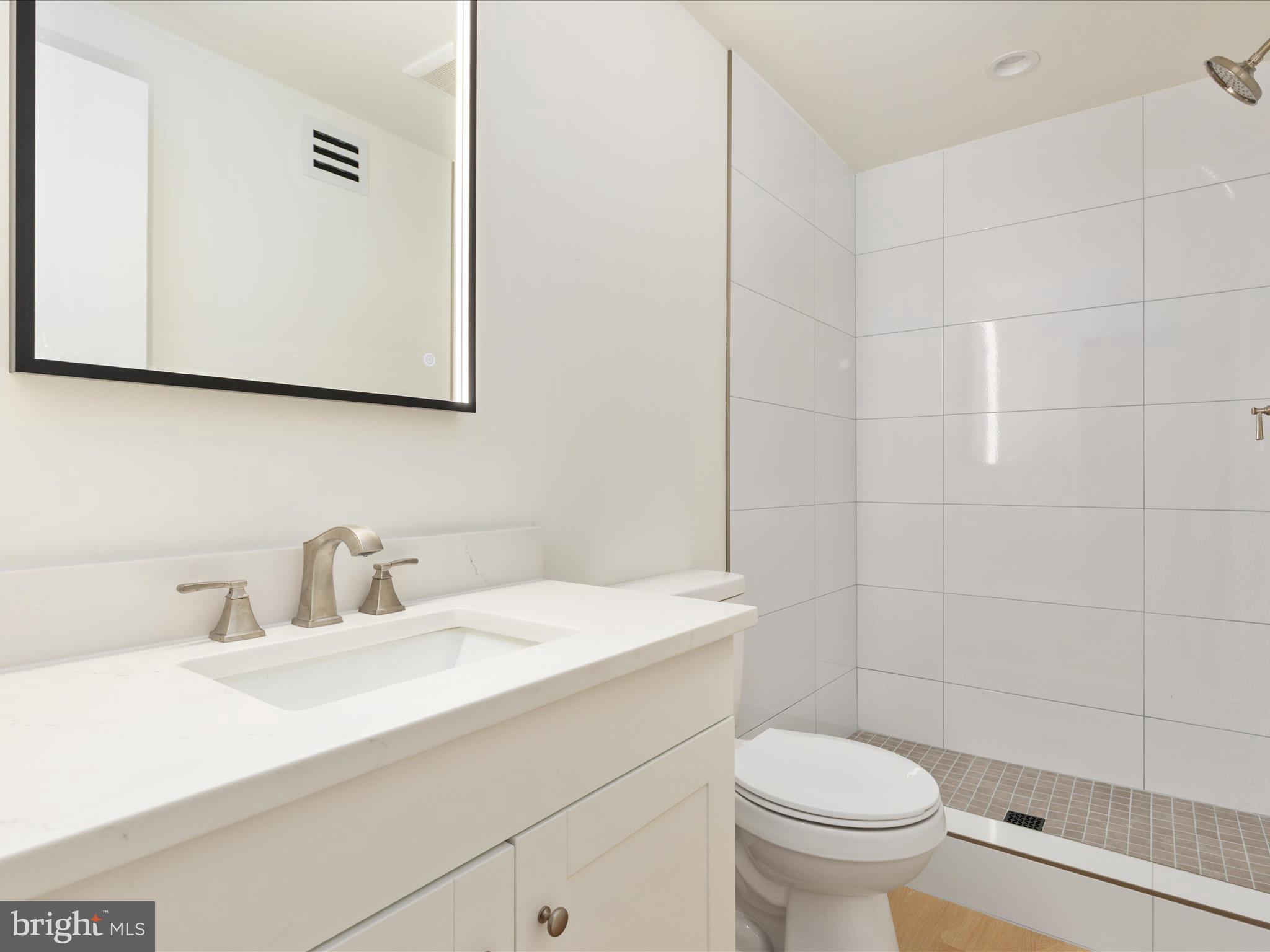 WESTGROVE - Residential Lease