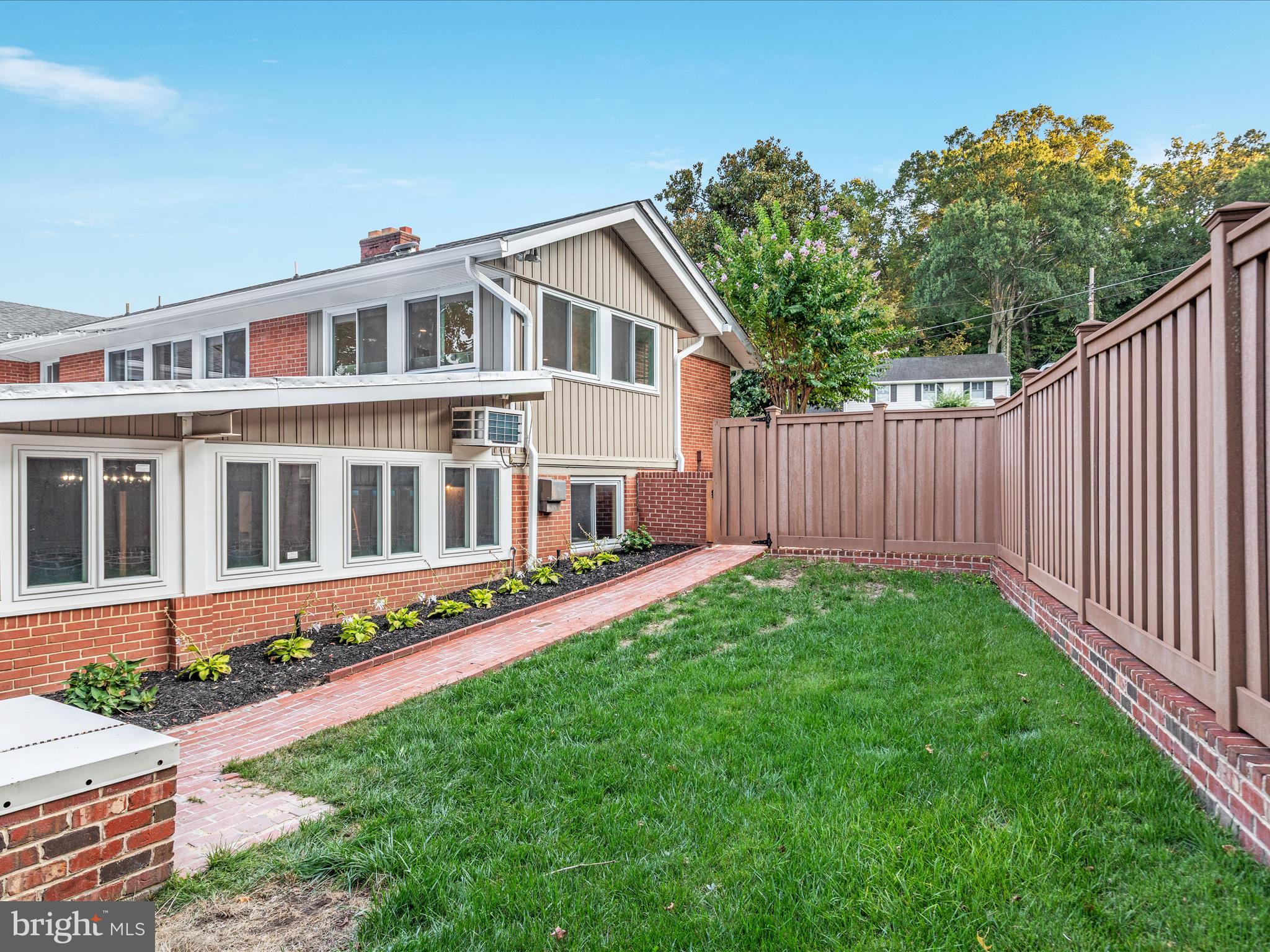 WESTGROVE - Residential Lease