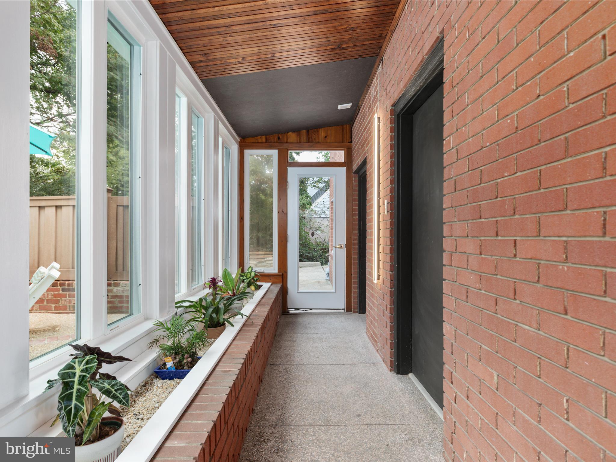 WESTGROVE - Residential Lease